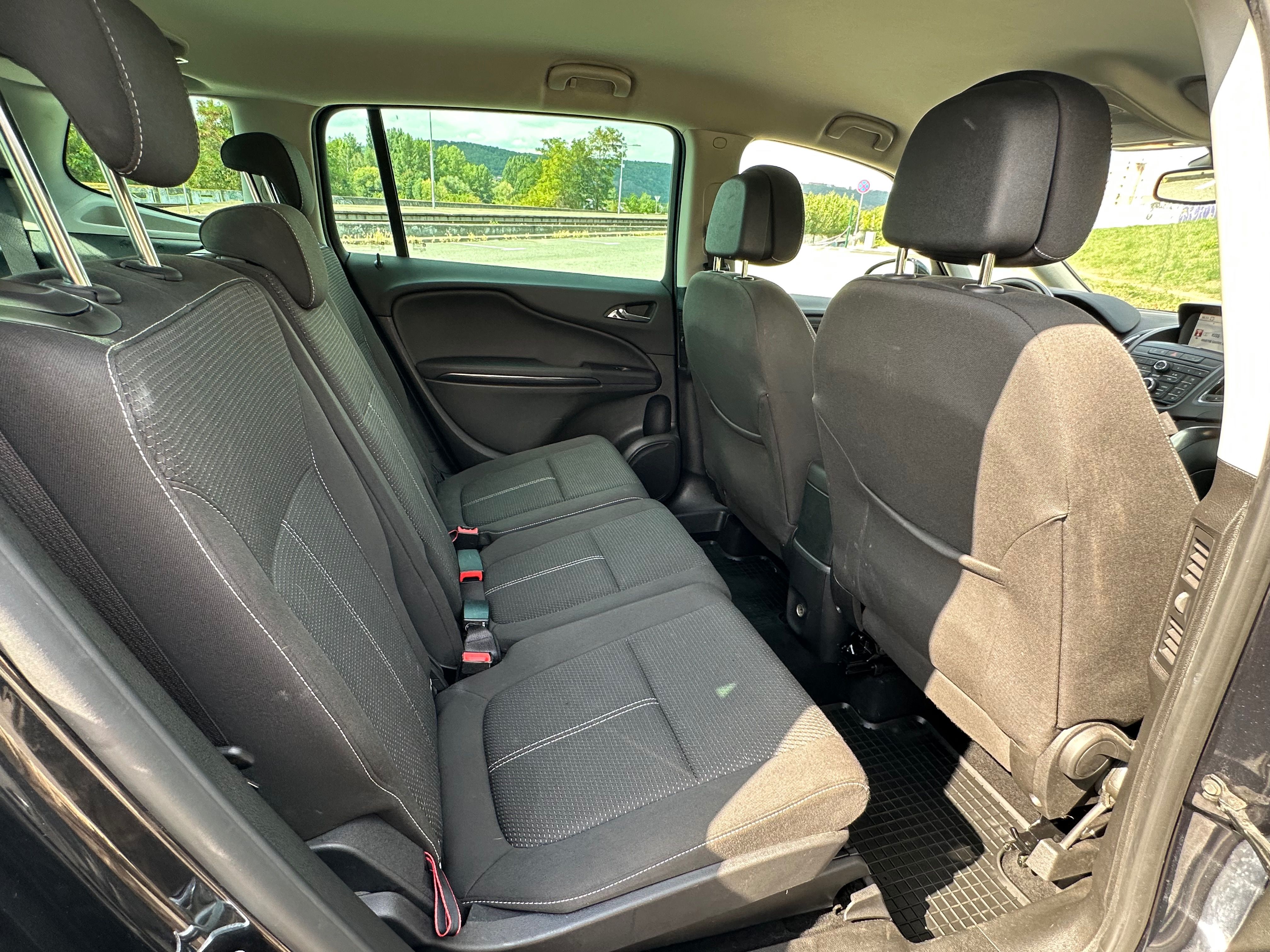 Opel Zafira, 2.0 TDI, sedm míst, poctivé km - fotka 6