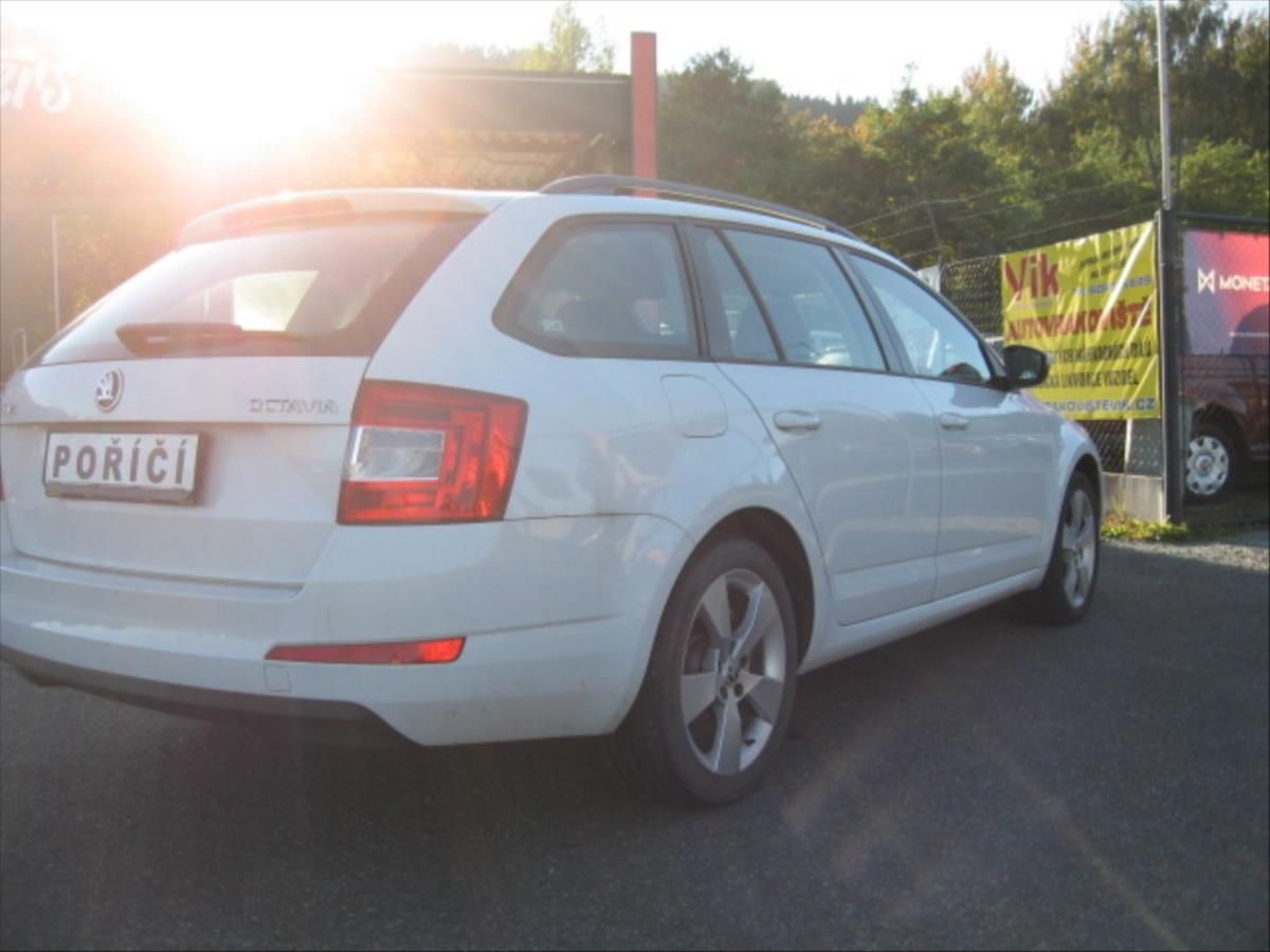 Škoda Octavia, 2,0 TDi - fotka 6