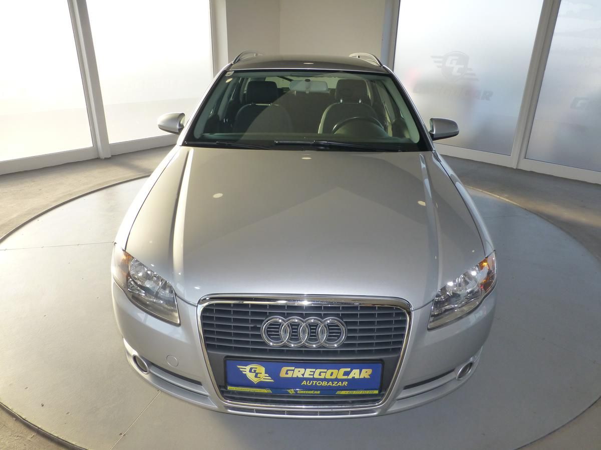Audi A4, 1,6I**DIGIKLIMA**ALU**TAŽNÉ - fotka 3