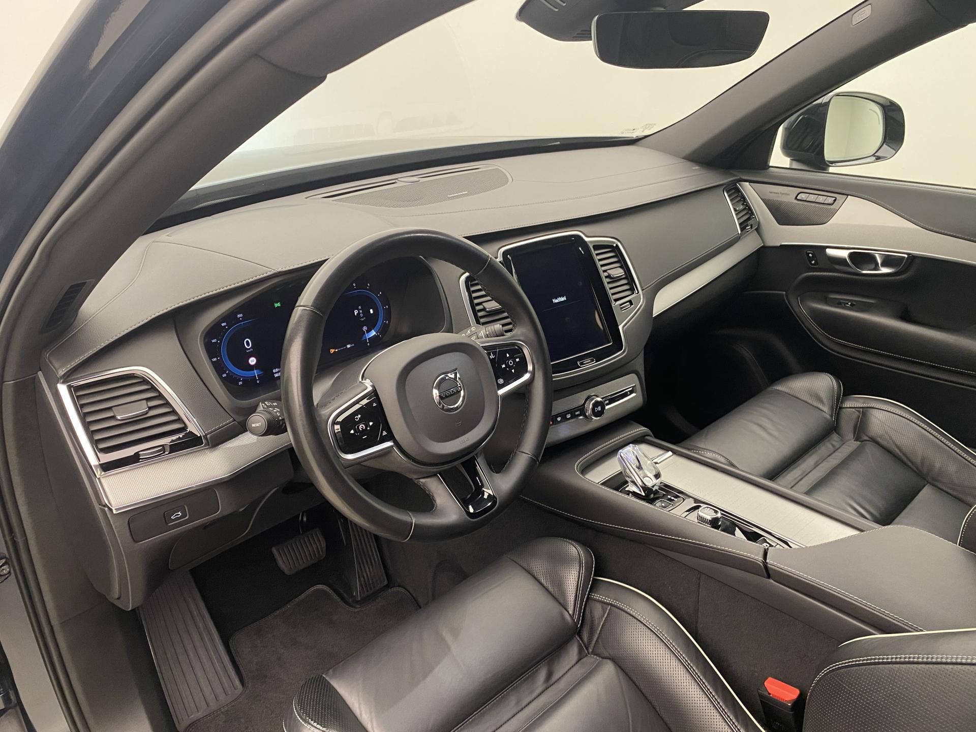 Volvo XC90, B5 AWD DARK PLUS AUT CZ - fotka 4
