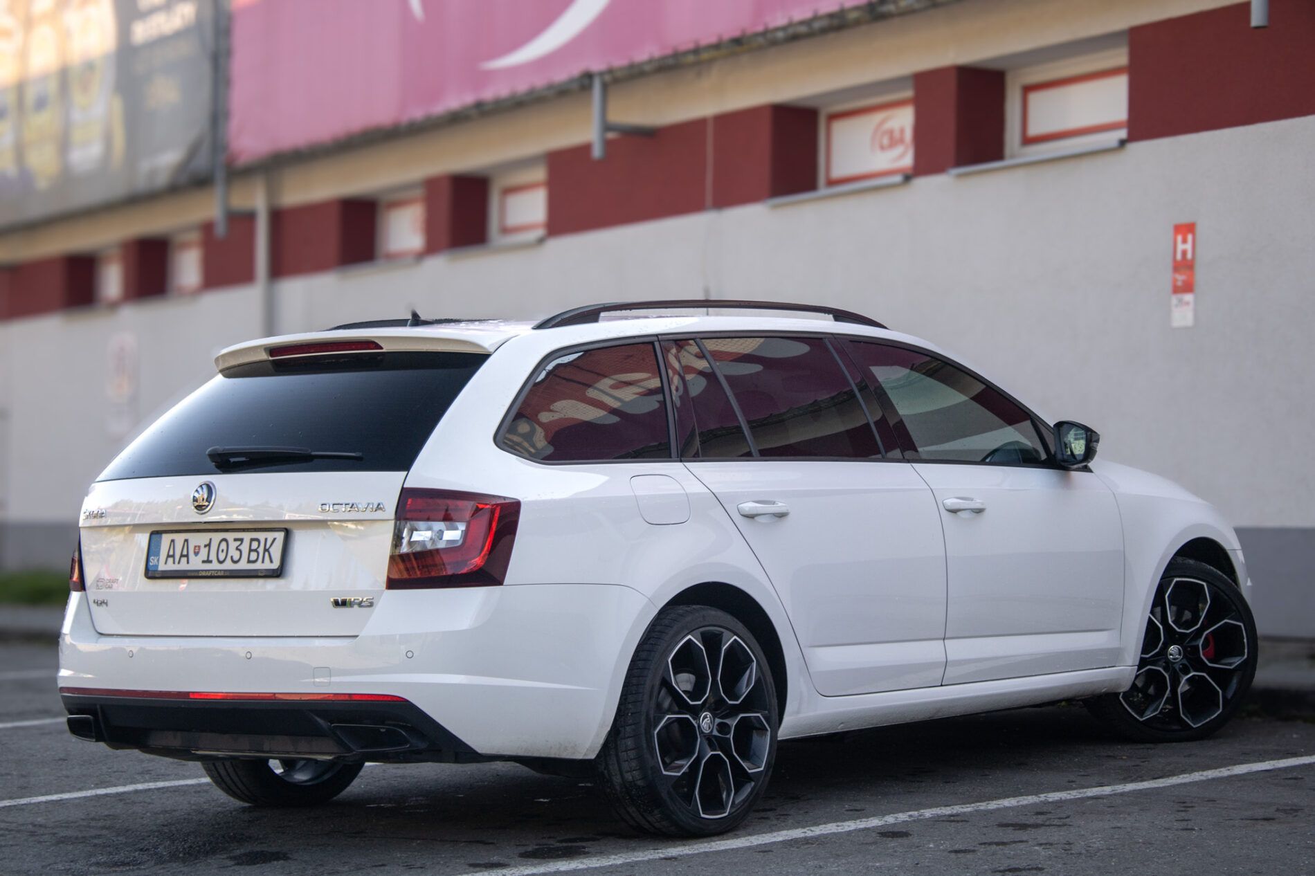 Škoda Octavia - fotka 5