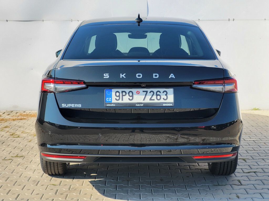 Škoda Superb, Selection 2,0TDI 110kW - fotka 6