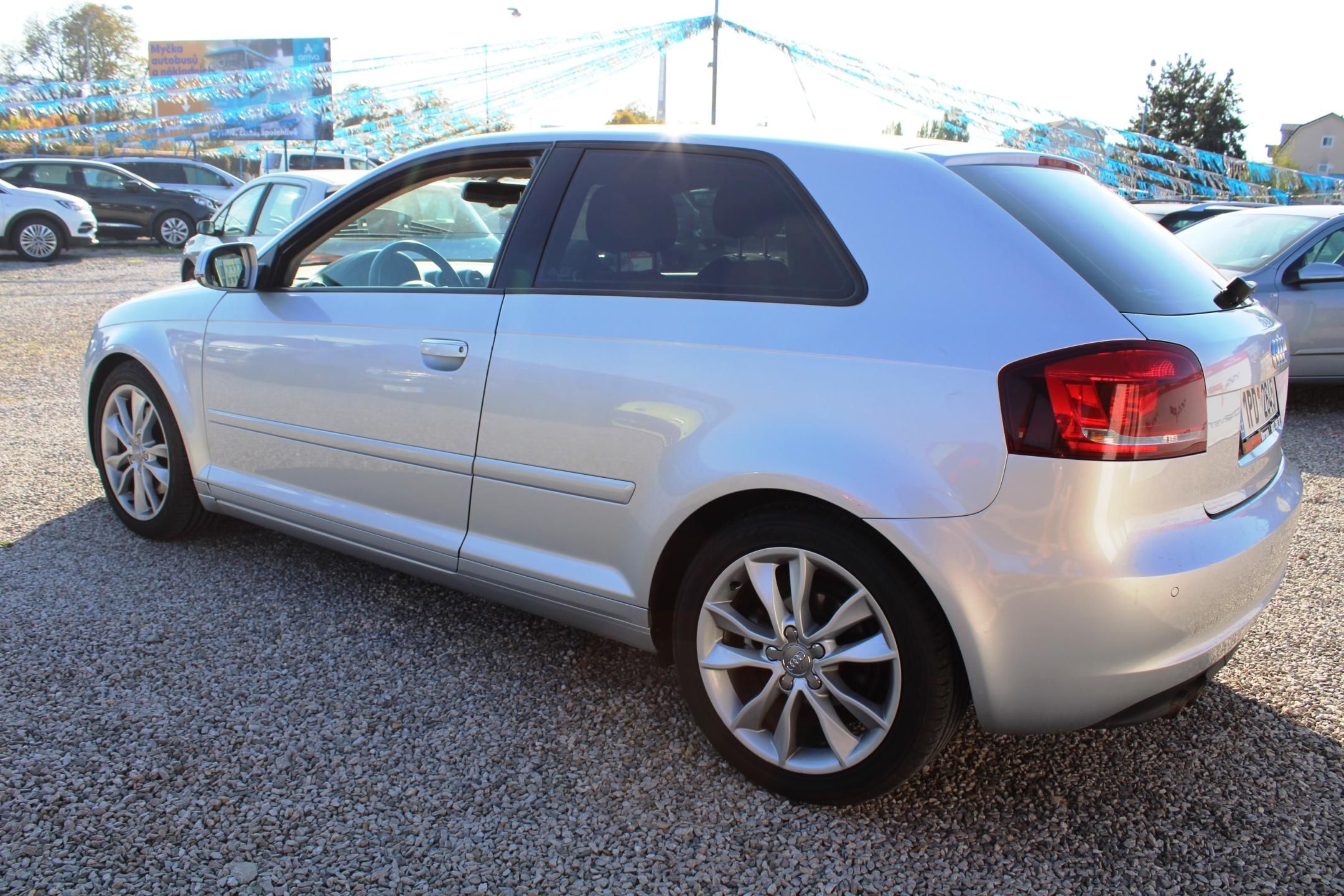 Audi A3, 2,0TDI 125KW KLIMA XENONY ALU - fotka 5