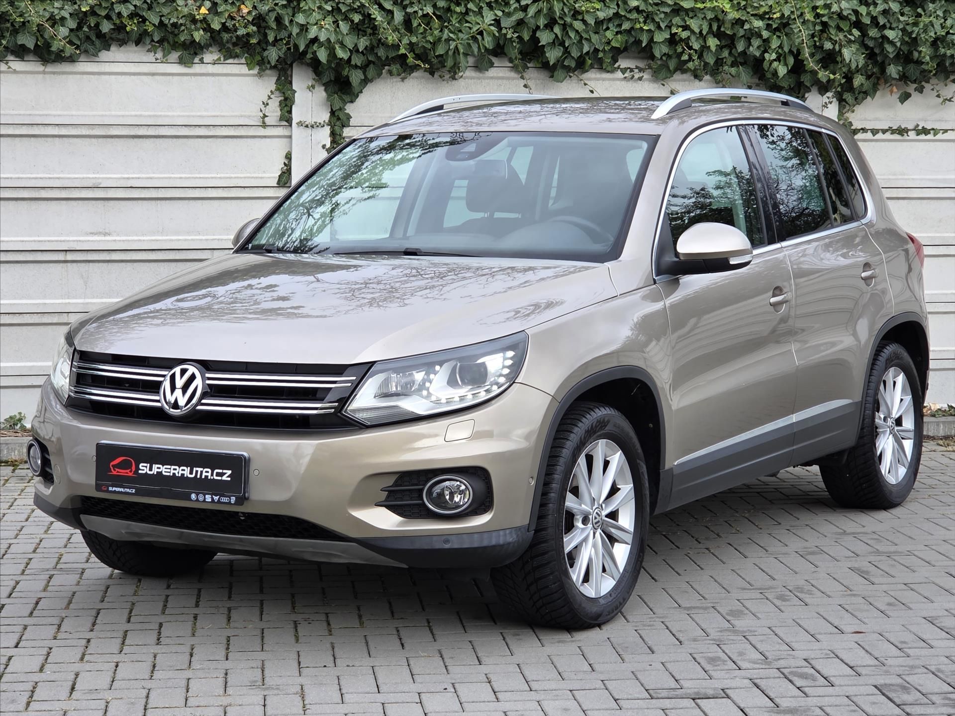 Volkswagen Tiguan, 2,0 TDi DSG 4x4 Tažné z. Track - fotka 3