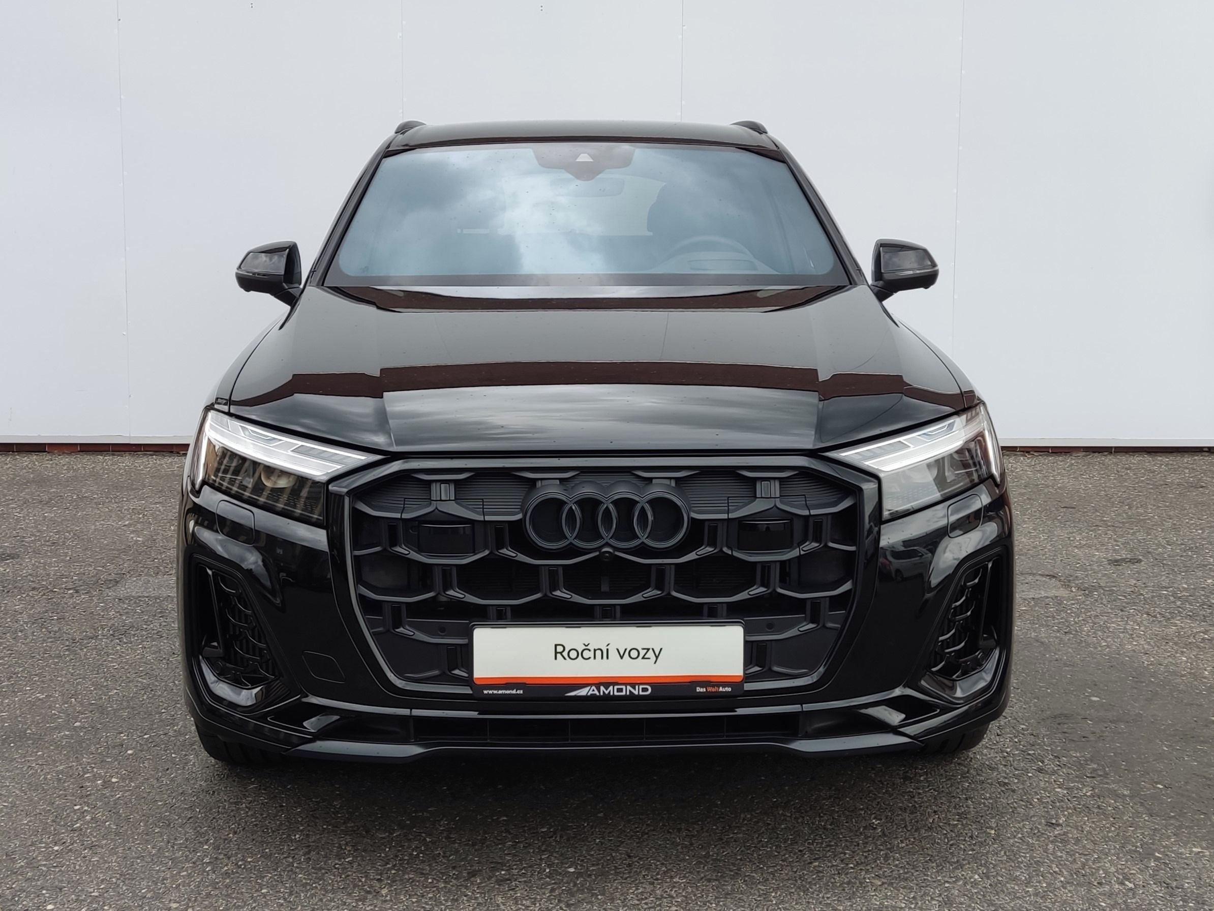 Audi Q7, TFSI PHEV 360kW S-line quattro - fotka 4