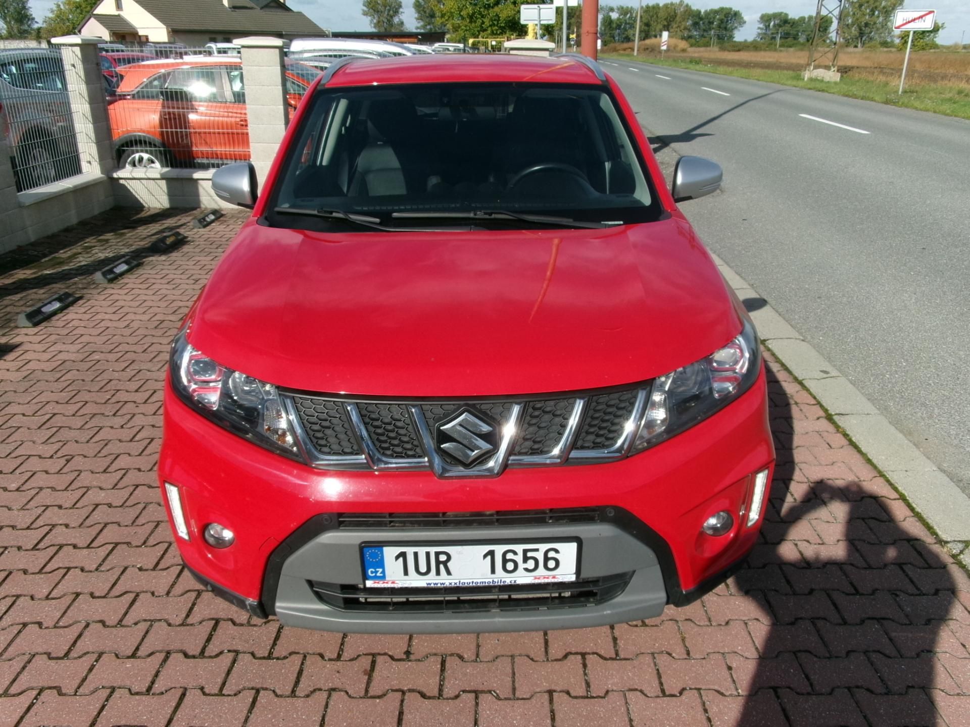 Suzuki Vitara, 1,4 BJet 4x4 NAVI ACC ALU - fotka 3
