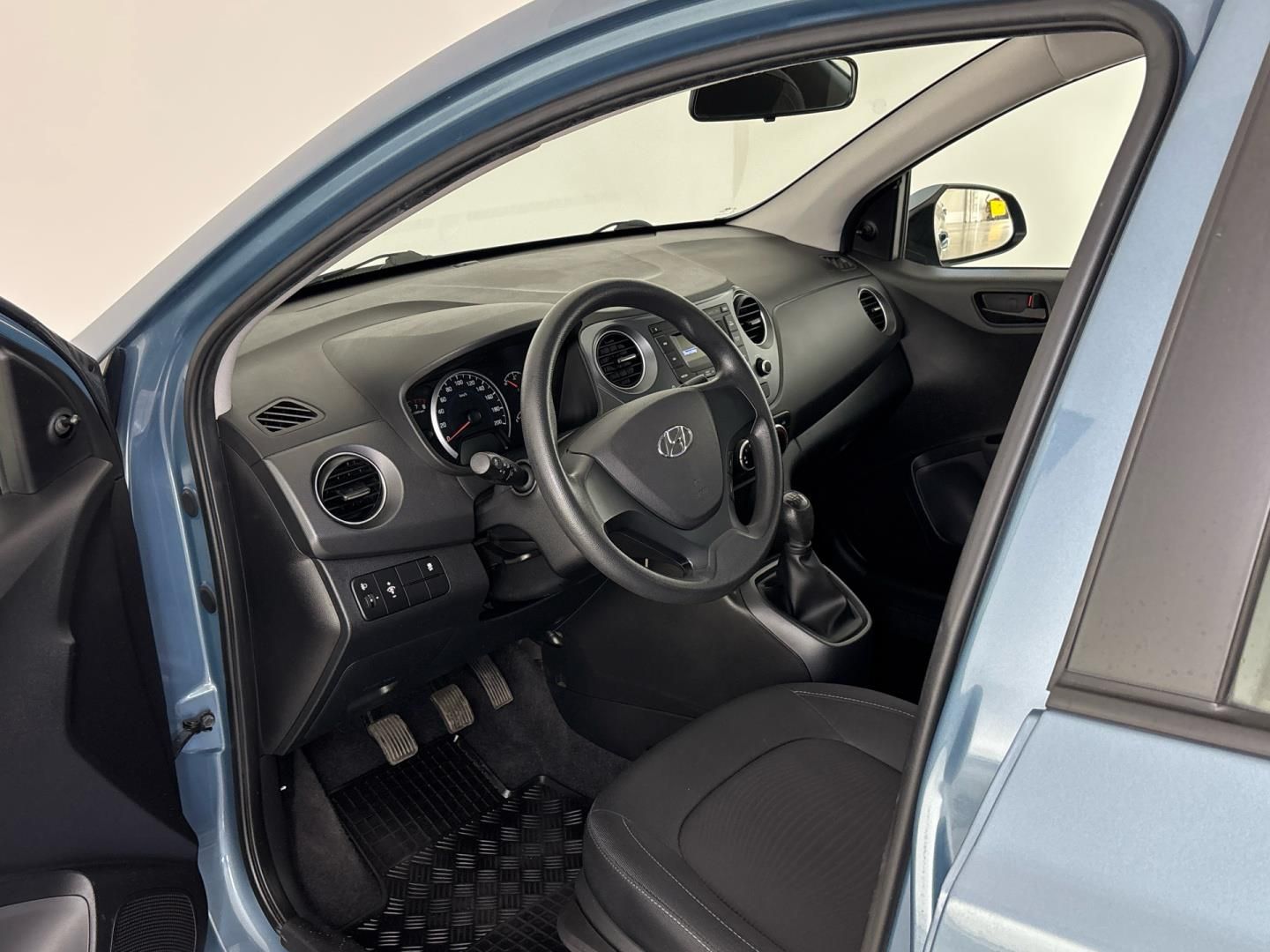 Hyundai i10, 1.0 i / 49 kW - fotka 6