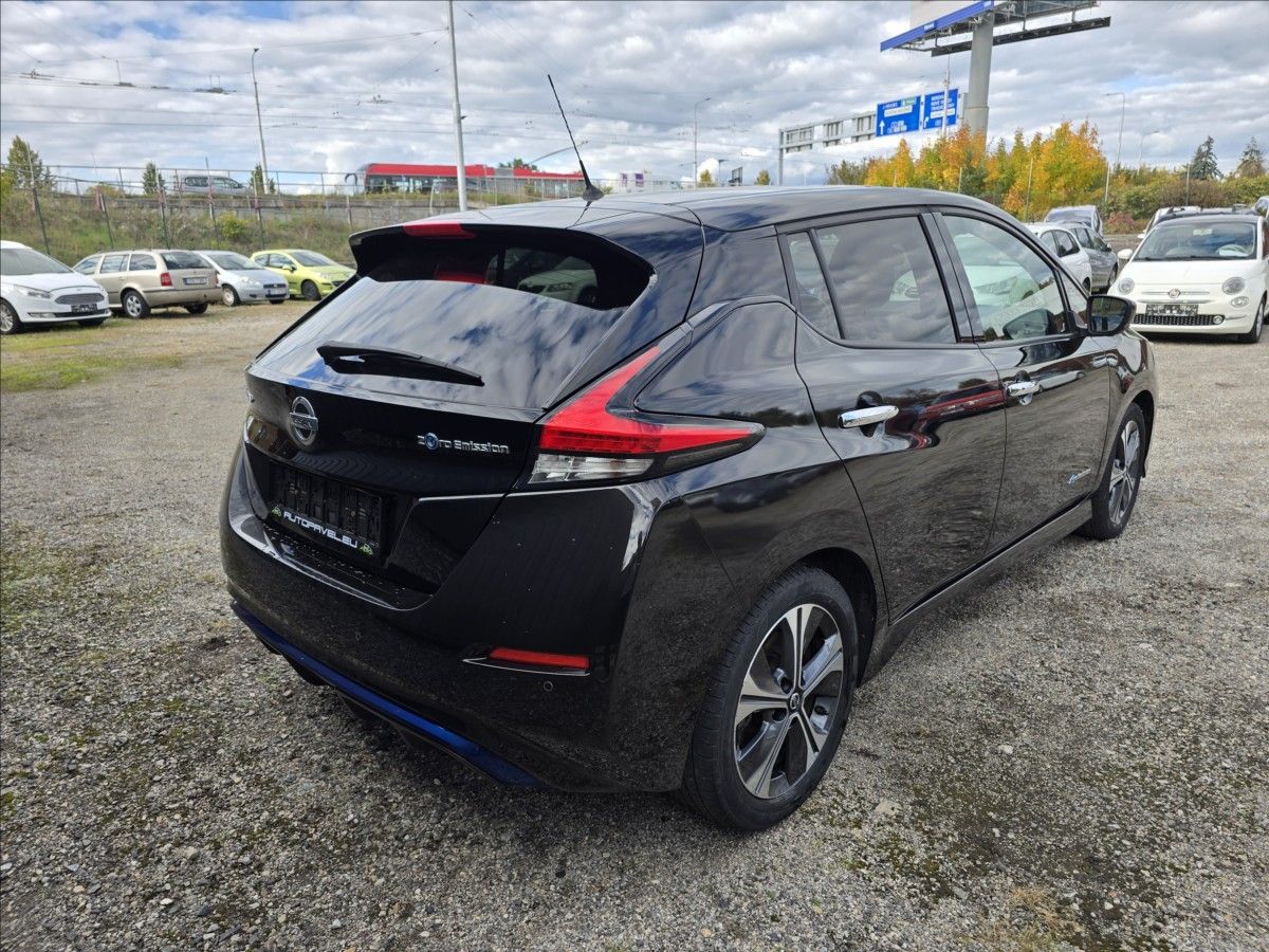 Nissan LEAF, 40 wh - fotka 5