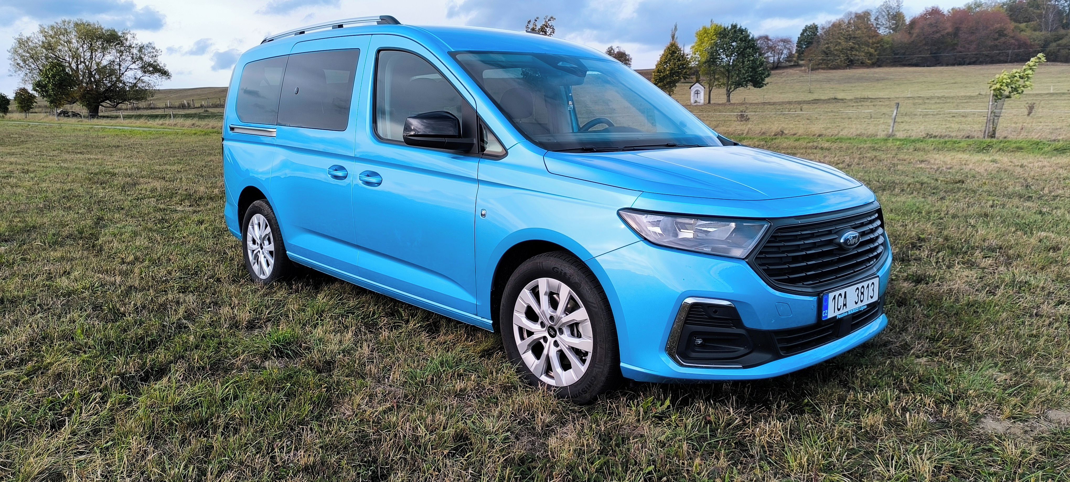 Ford Tourneo Connect, Grand 1.5, 85kW AT Titanium - fotka 2