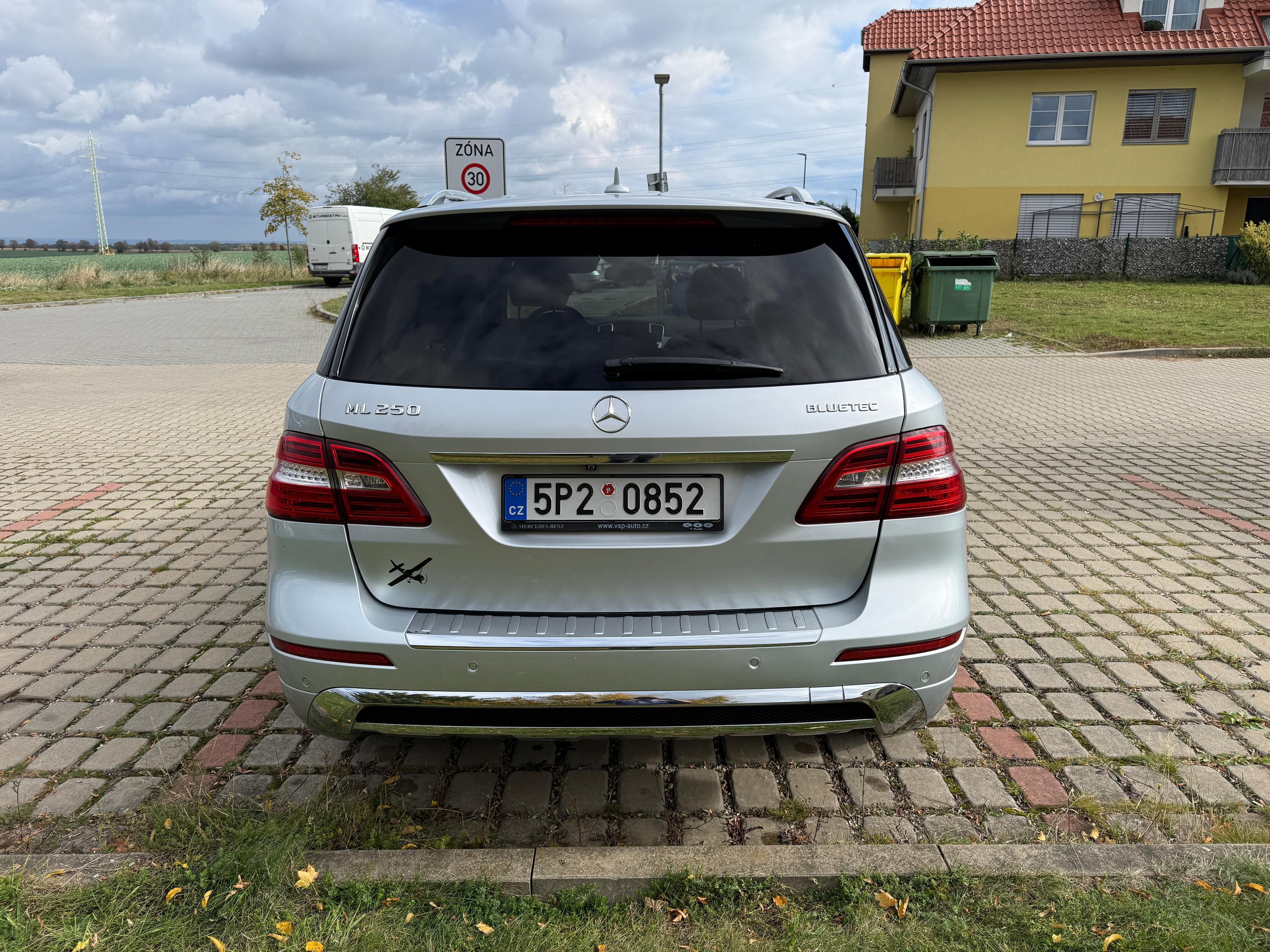 Mercedes-Benz ML, Mercedes-Benz ML 250 BlueTEC - fotka 5