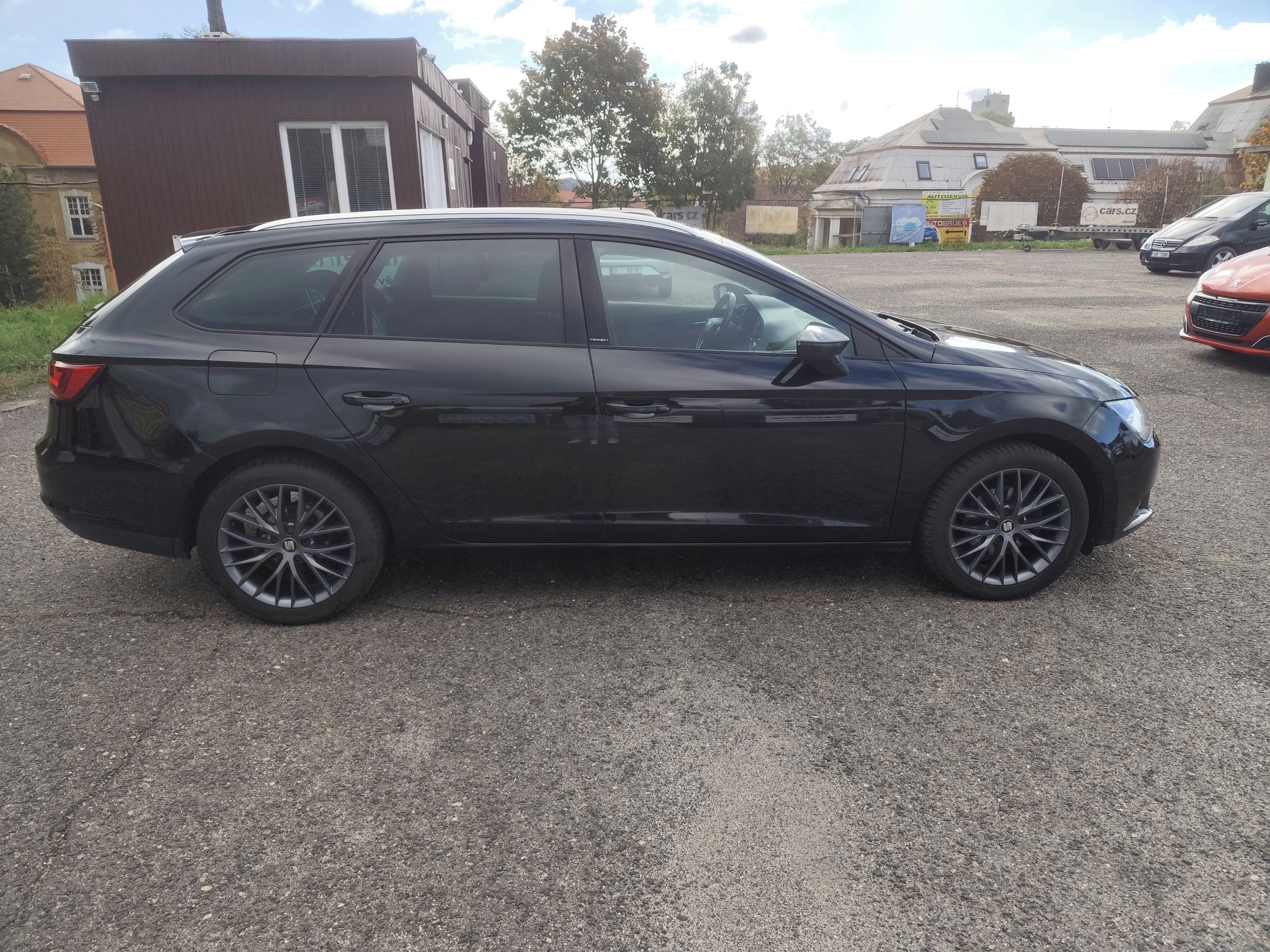 Seat Leon, ST Edice Connect 1.4TSI.92kw. - fotka 5