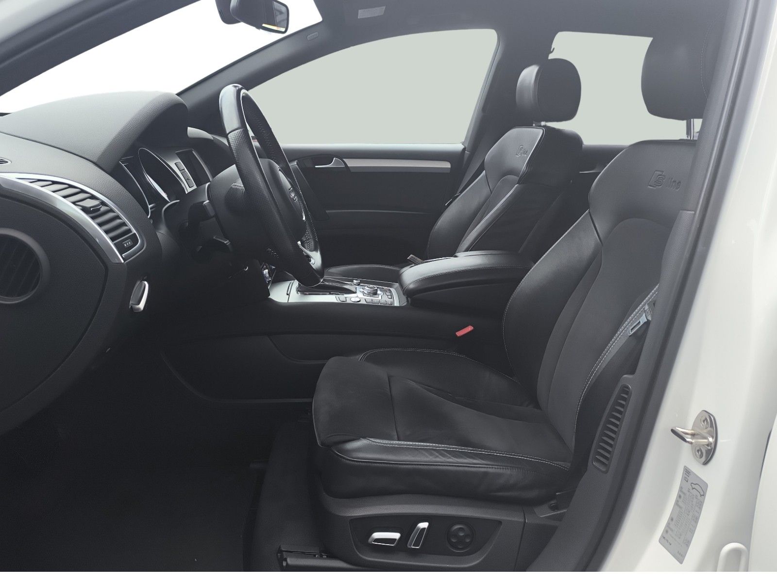 Audi Q7, 3.0 TDi - fotka 6
