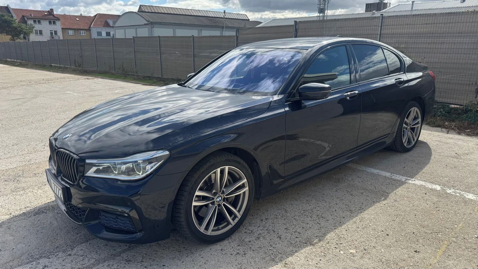 BMW Řada 7, 740d xDrive 235 kW - fotka 2