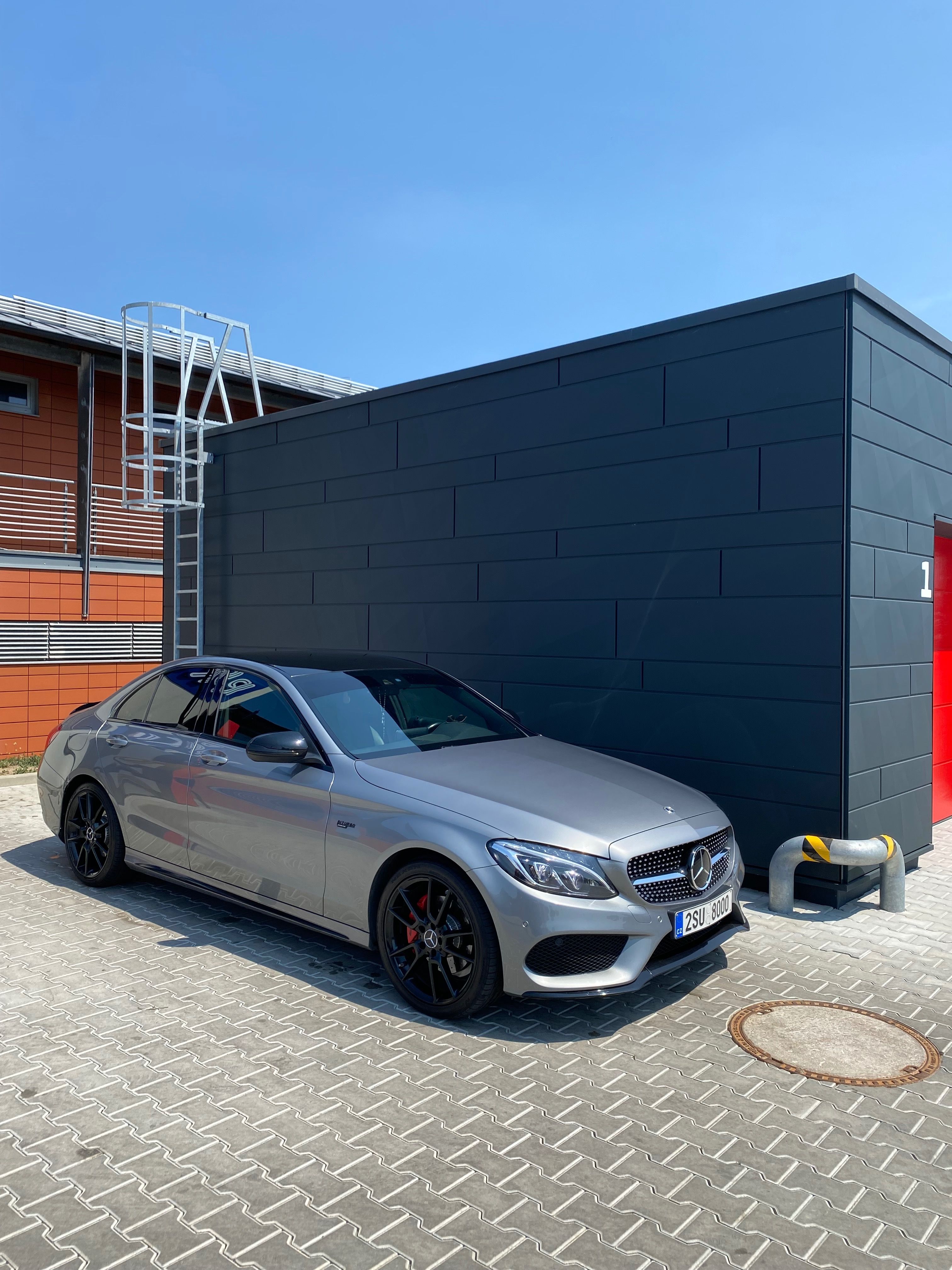 Mercedes-Benz Třídy C, Mercedes Benz C 200 AMG benzín