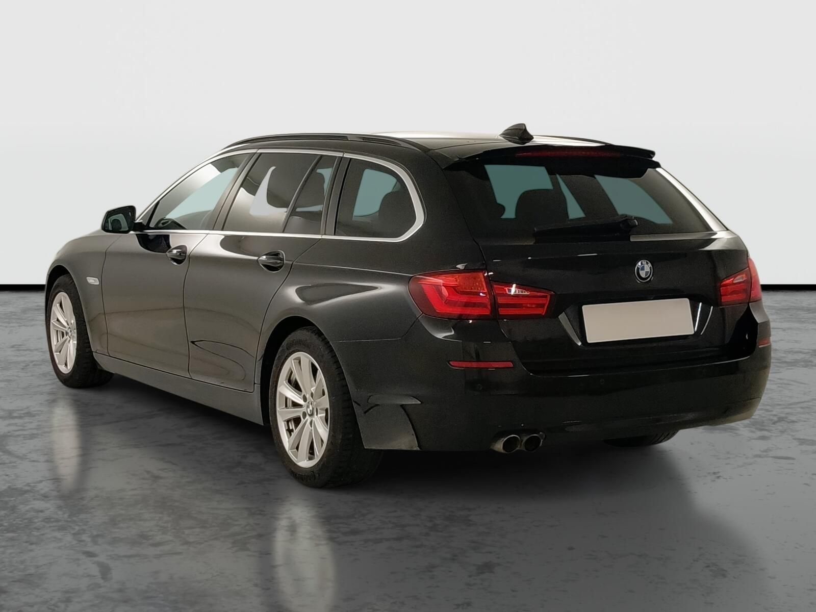 BMW Řada 5, 520d, Serv.kniha - fotka 4