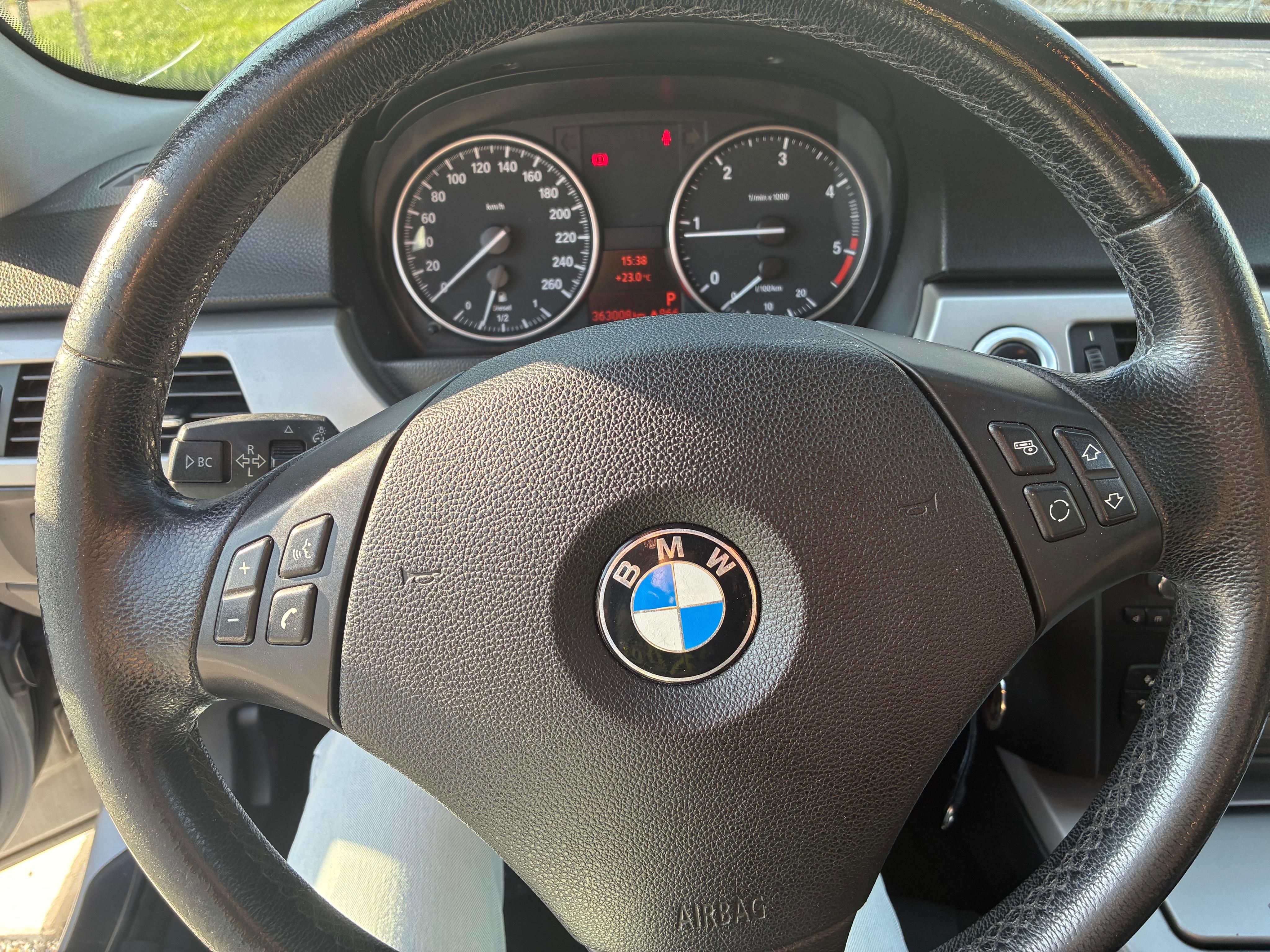 BMW Řada 3, BMW e91 320 D