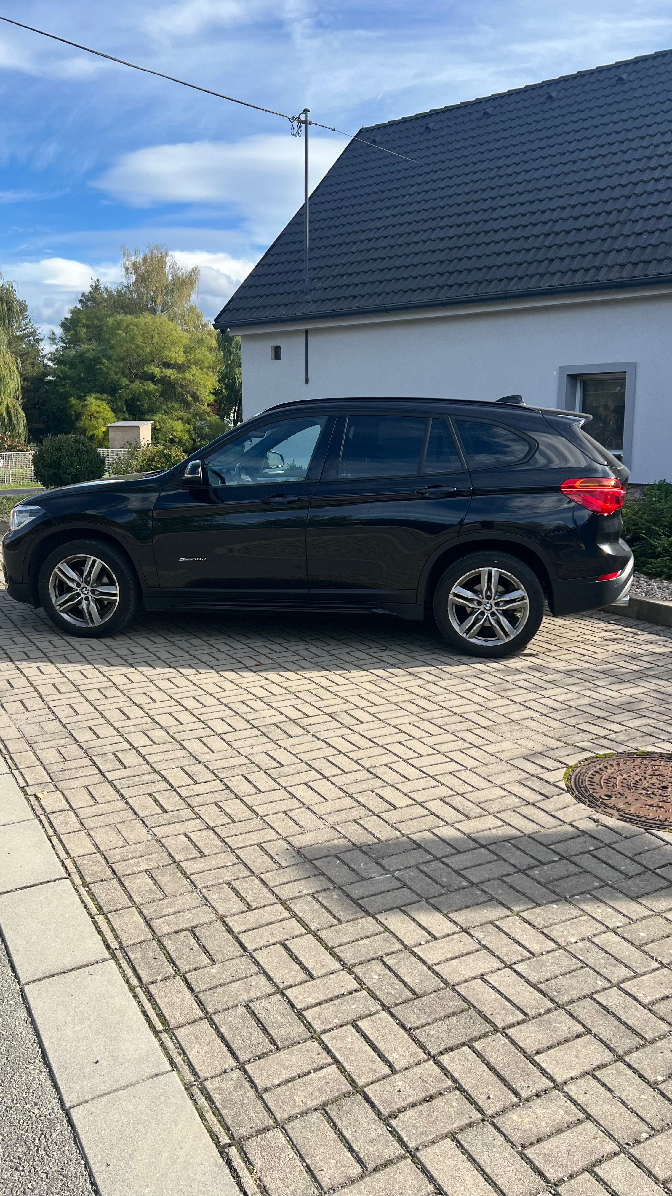 BMW X1, BMW X1 sDrive18d - fotka 5