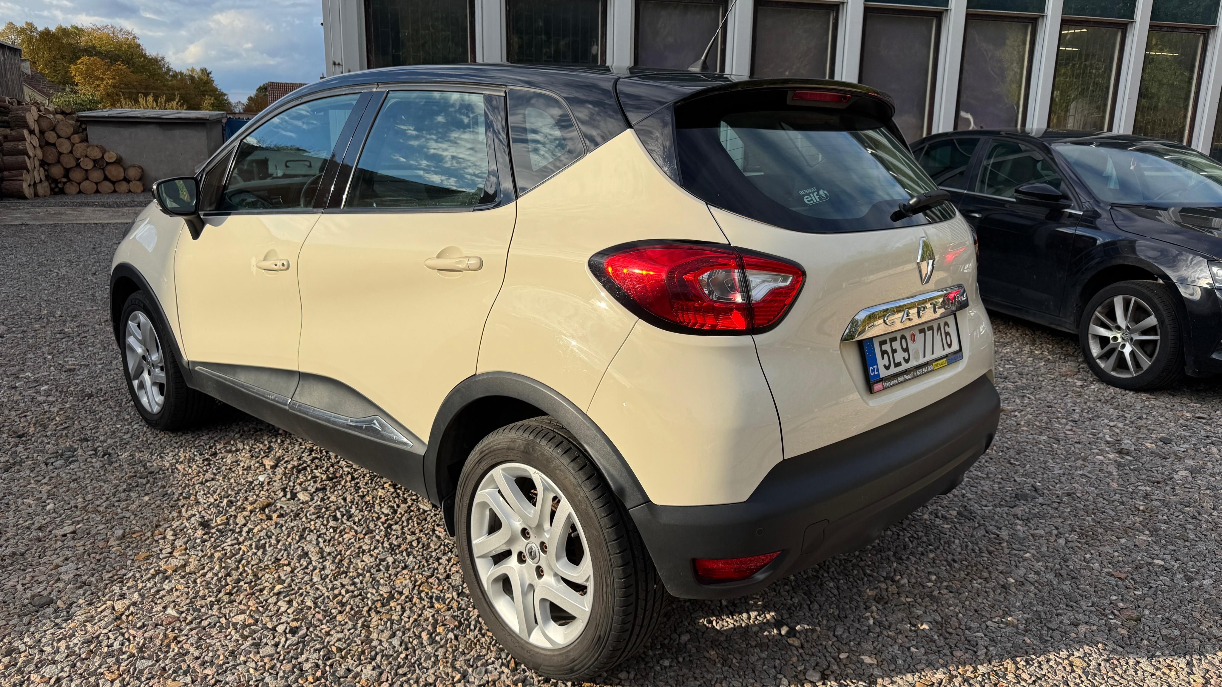 Renault Captur, 1.2 TCe 81kw automat, ČR - fotka 6