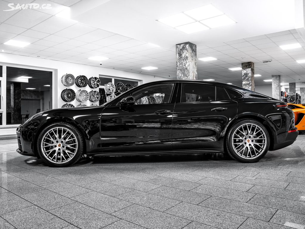 2024 Porsche Panamera