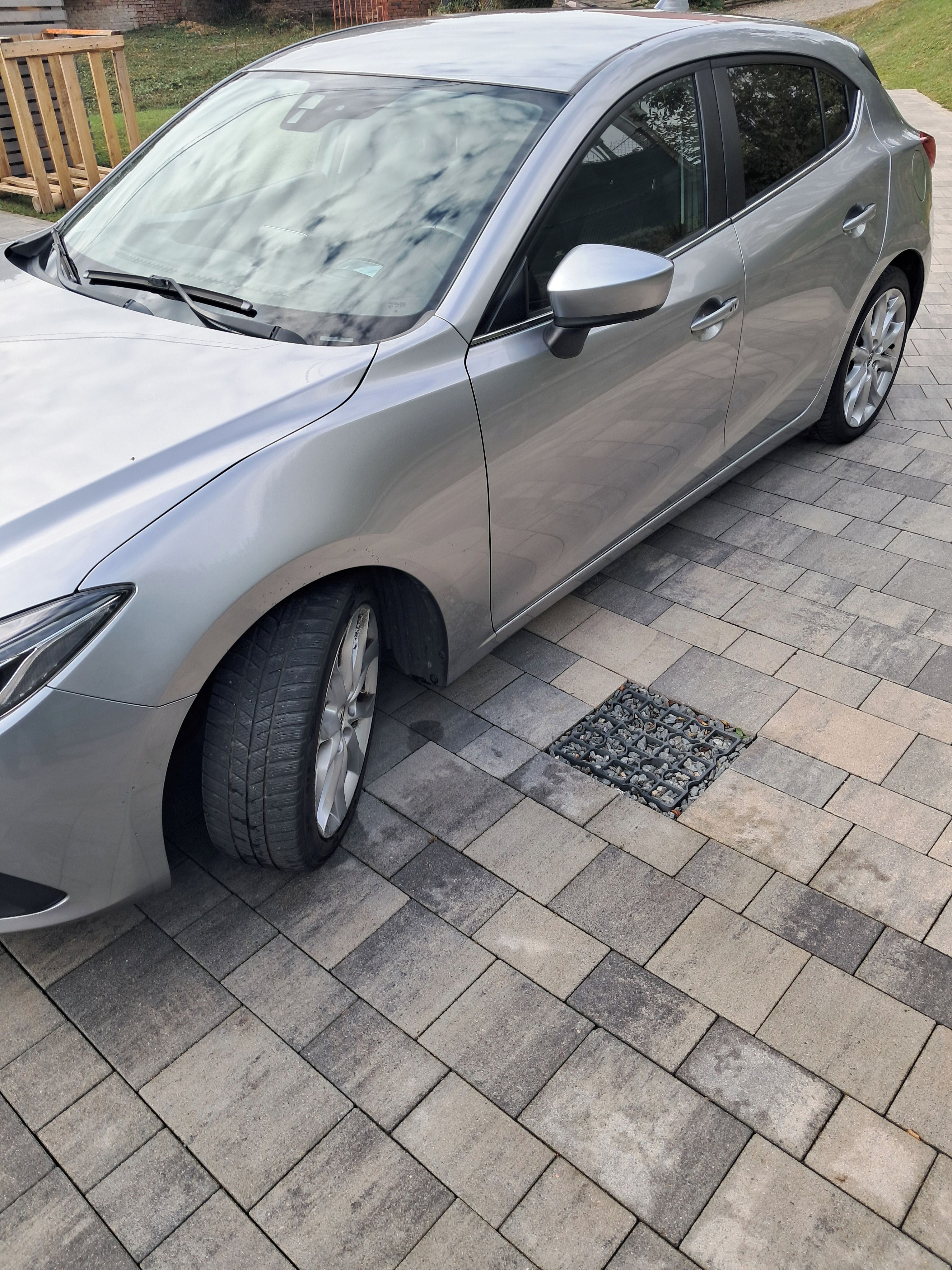 Mazda 3, 2.0 88kW SkyActiv Nová STK - fotka 5