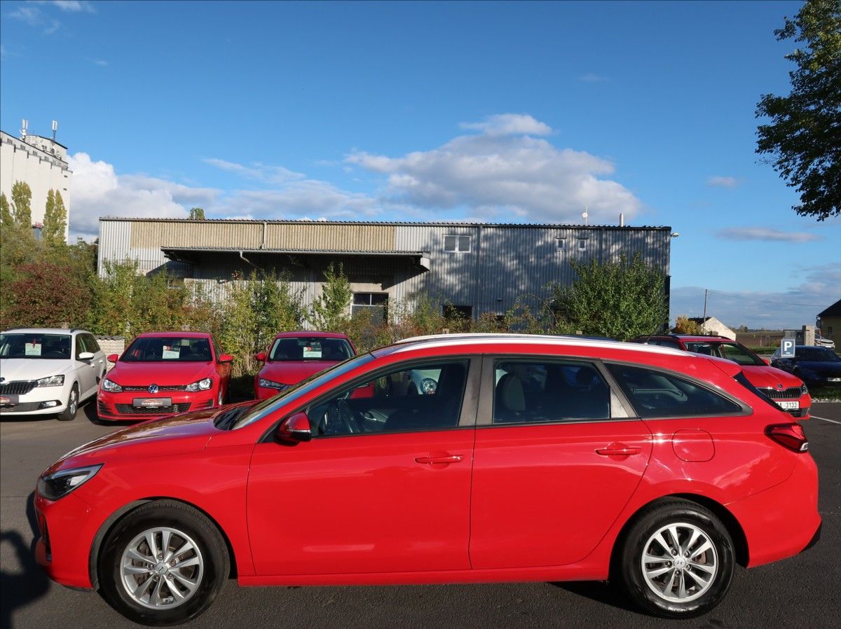 Hyundai i30, 1,0 T-GDi,88kW,NovéČR,Serv.kn. - fotka 5