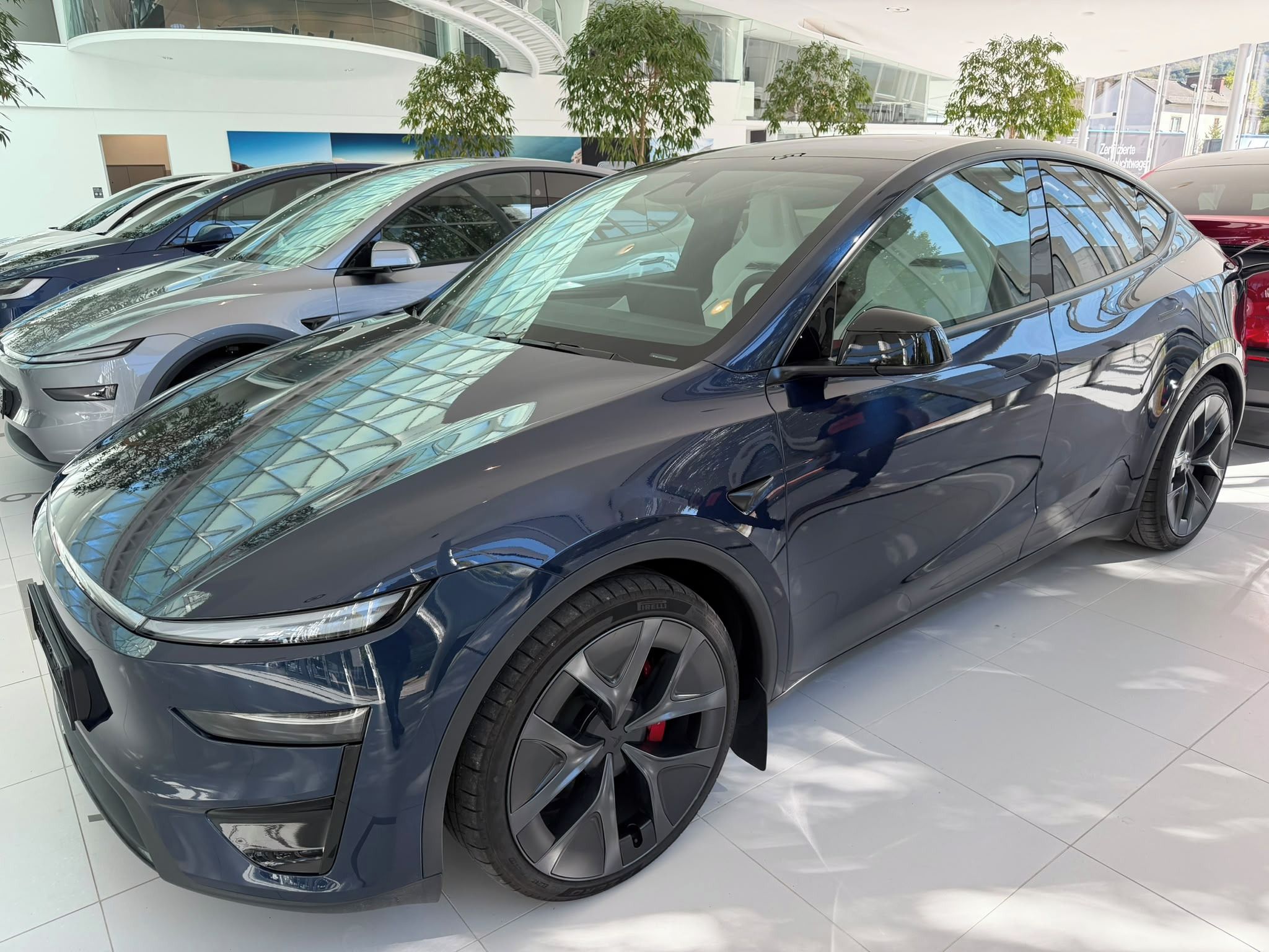 Tesla Model Y, Performance 3/2026 Tažné