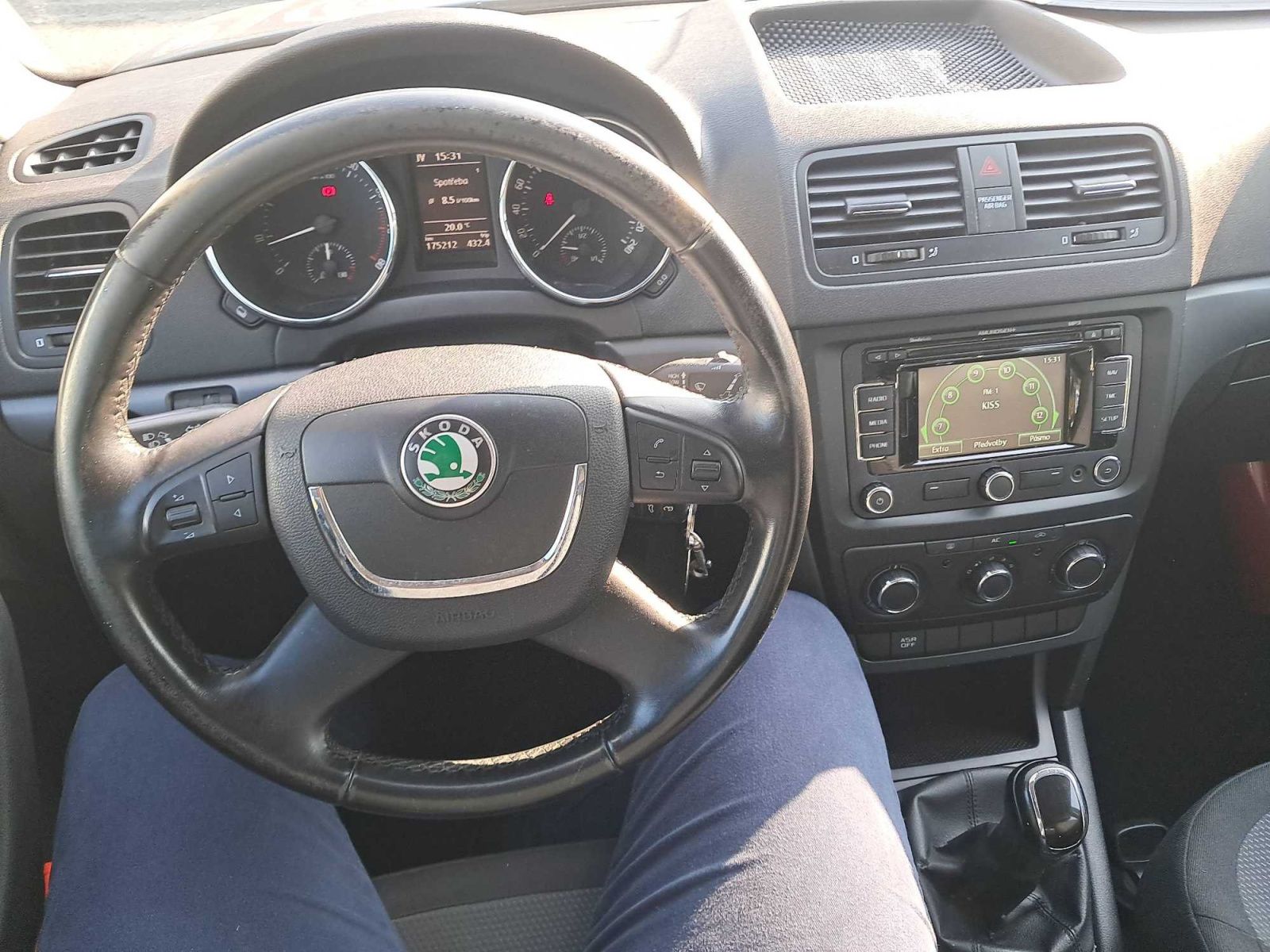 Škoda Yeti, 1.2 TSI, Serv.kniha, Navi - fotka 3