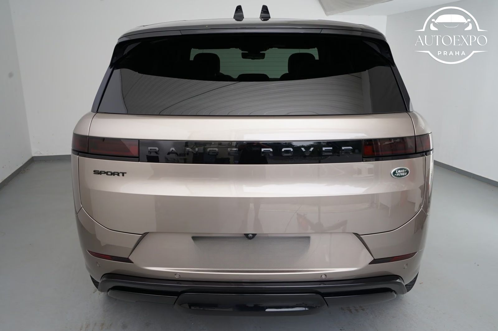 Land Rover Range Rover Sport, D350*PANORAMA*TAŽNÉ - fotka 4