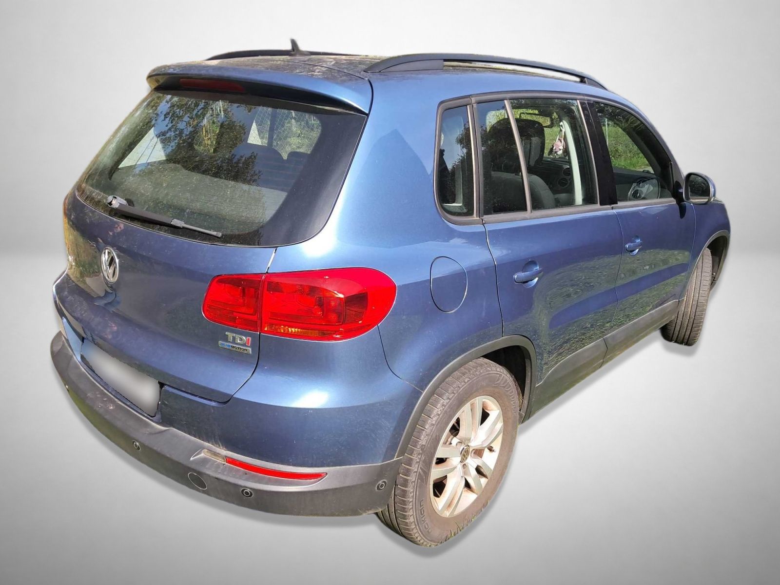 Volkswagen Tiguan, 2.0 TDI, Automatická klima - fotka 2