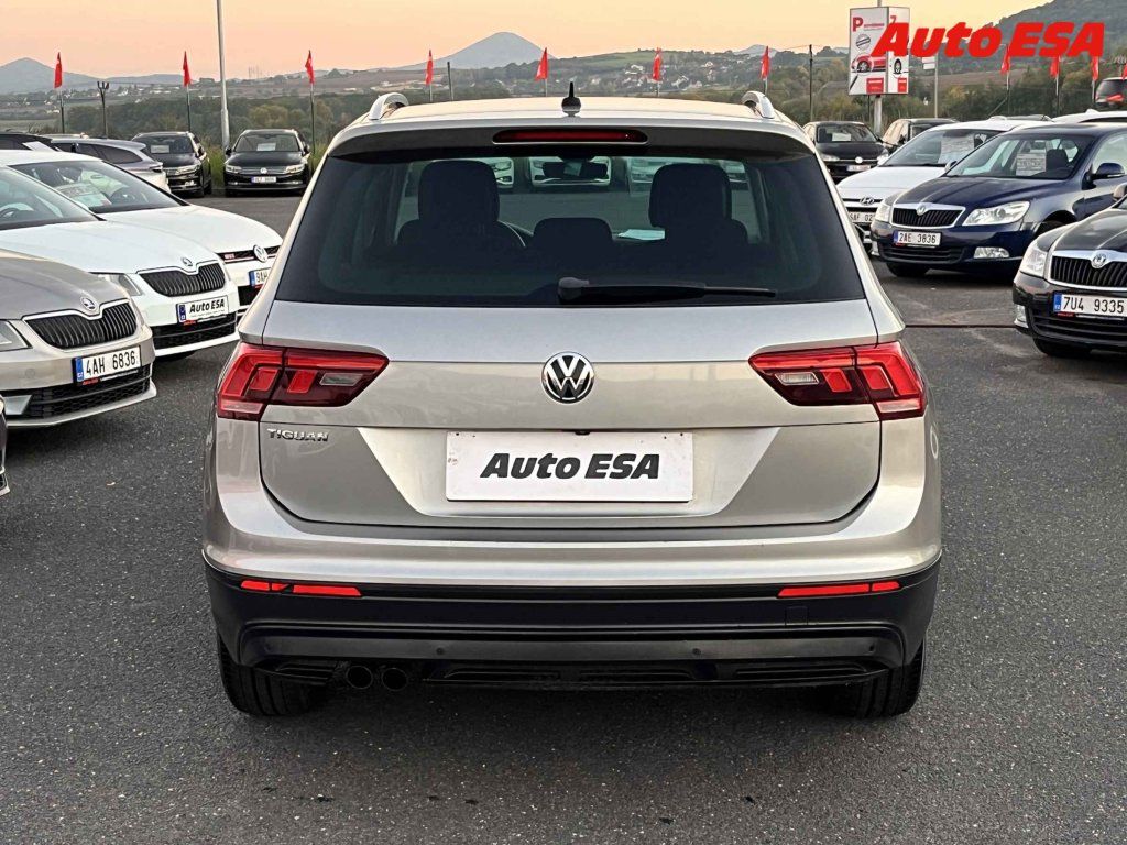 Volkswagen Tiguan, 1.5 TSi,ČR,LED,AC,temp - fotka 5