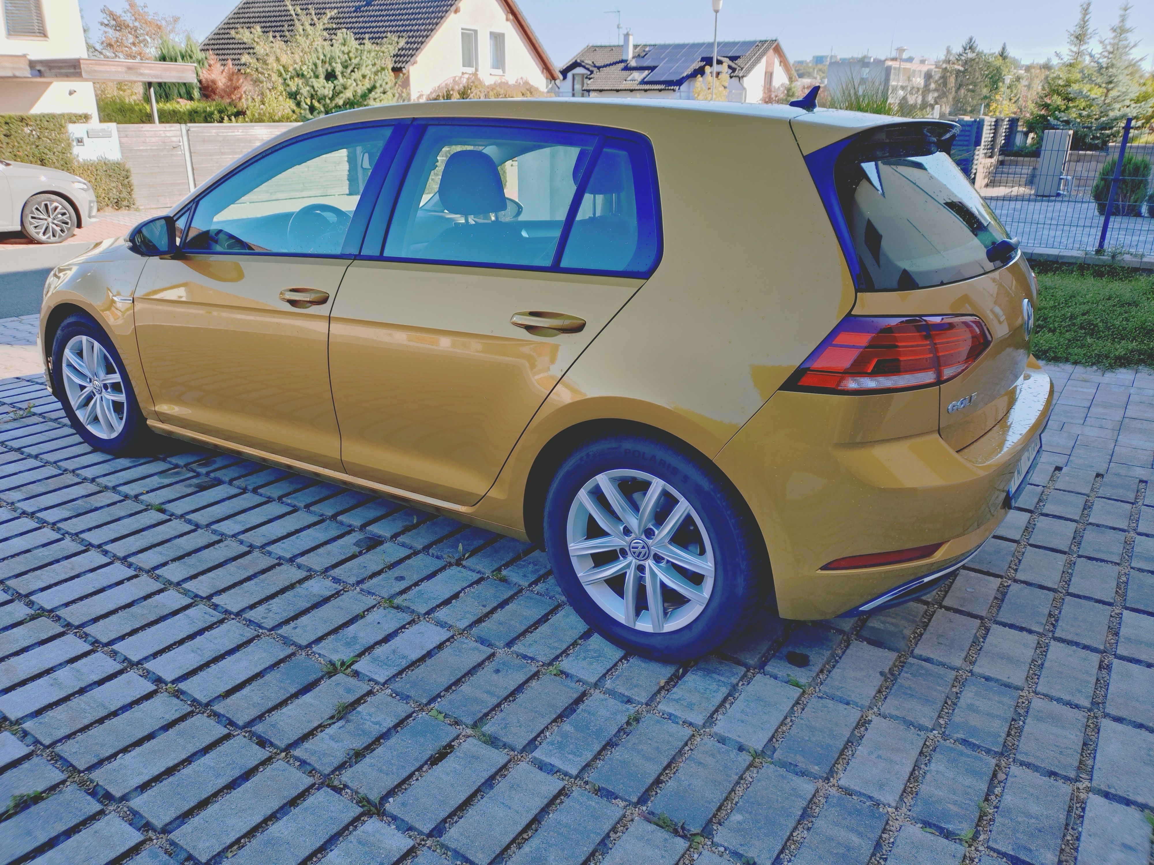 Volkswagen Golf, VII 1.5 TSI EVO DSG 1. majitel - fotka 2