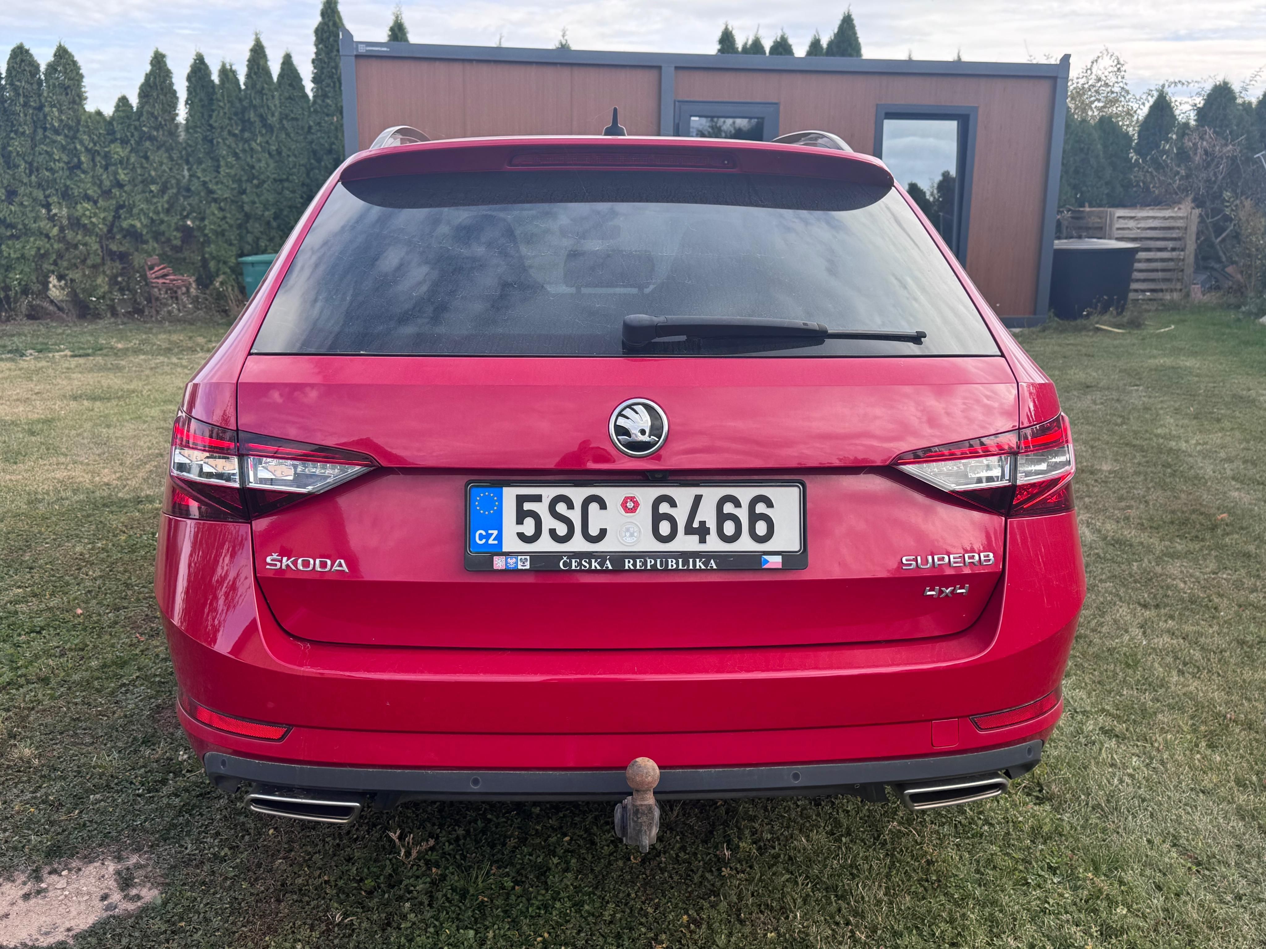 Škoda Superb, Superb 200 kw,4x4 sportline - fotka 3