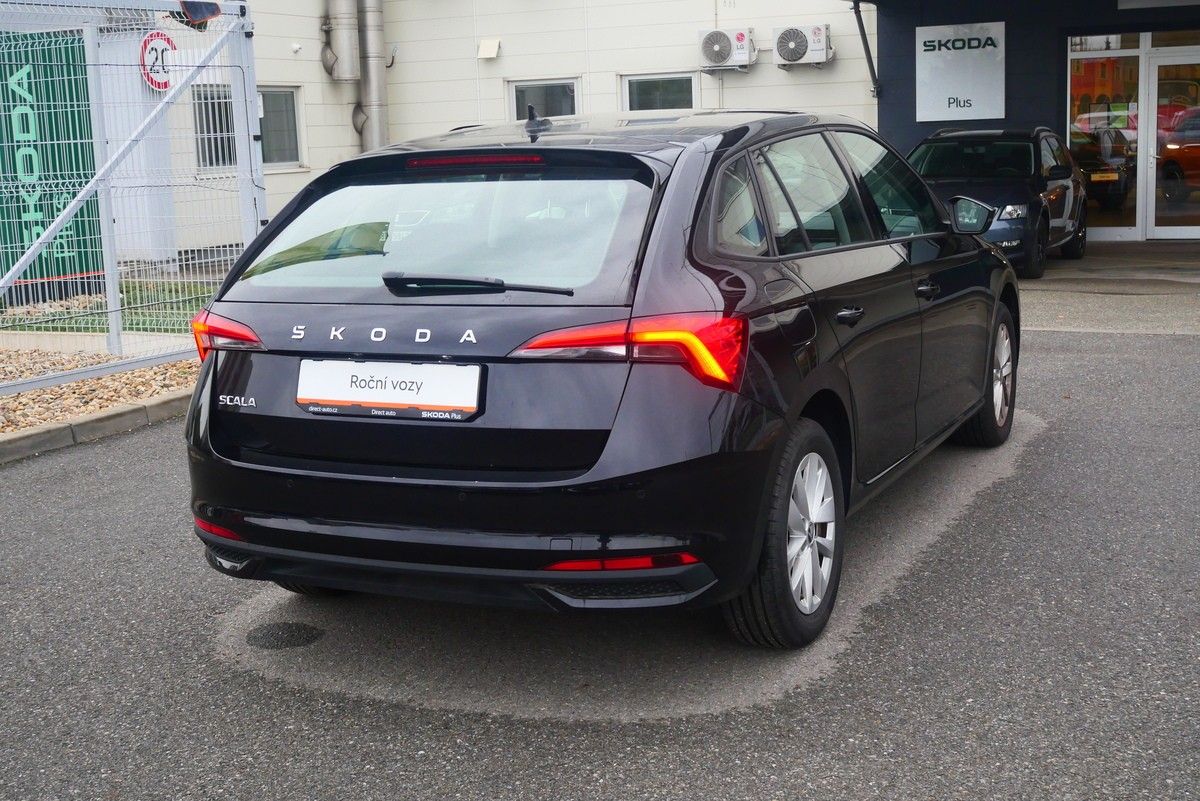 Škoda Scala, 1.0 TSI 85 kW Selection - fotka 2