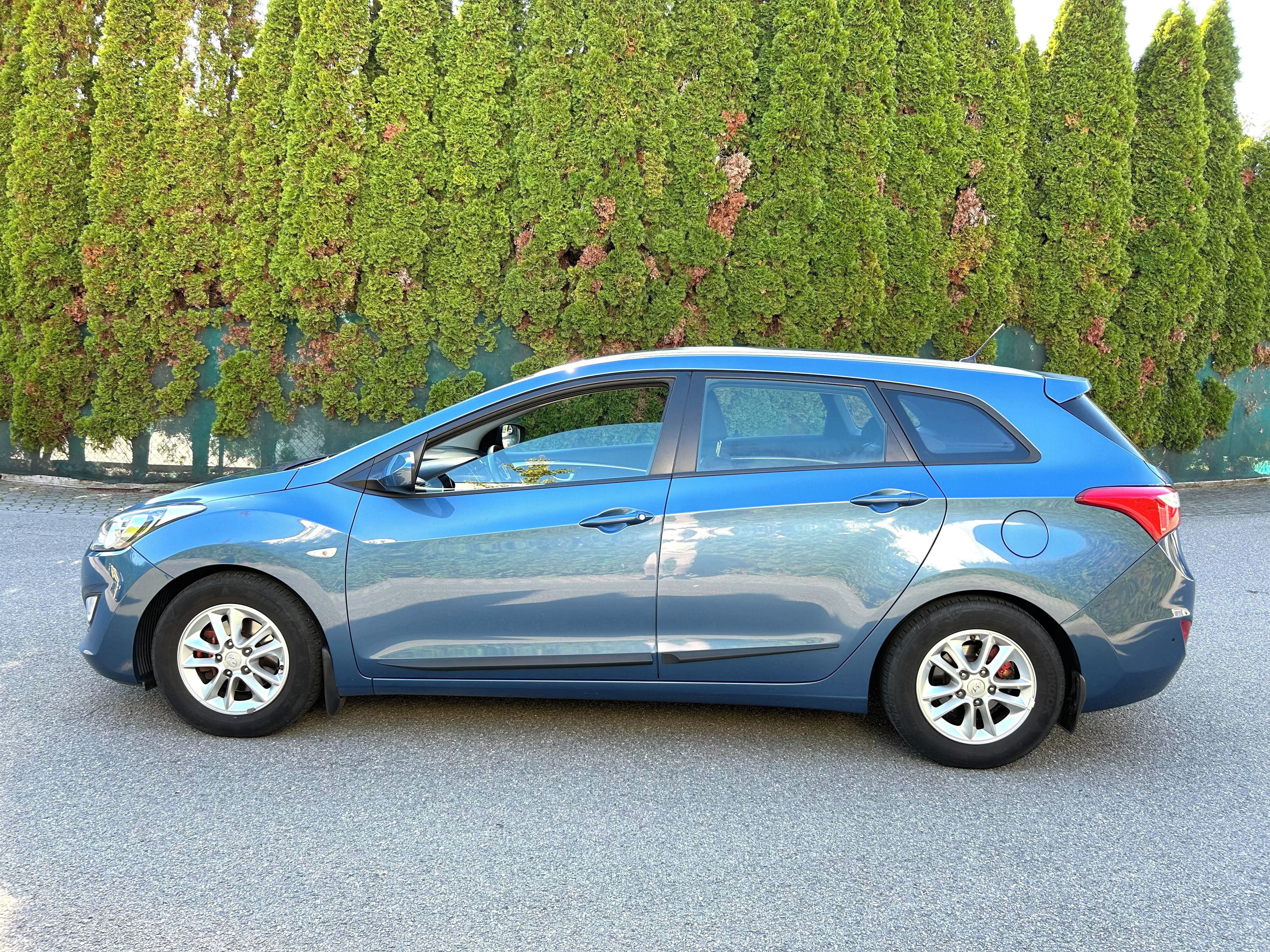 Hyundai i30, 1.6, servis Hyundai, 82 000km - fotka 3