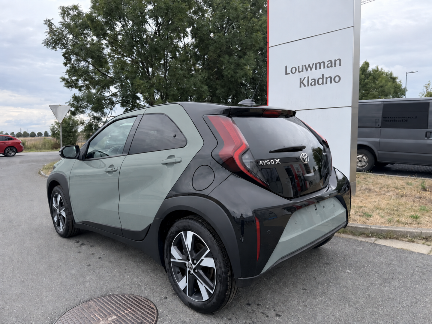 Toyota Aygo, 1.5HEV Style Smart - fotka 3