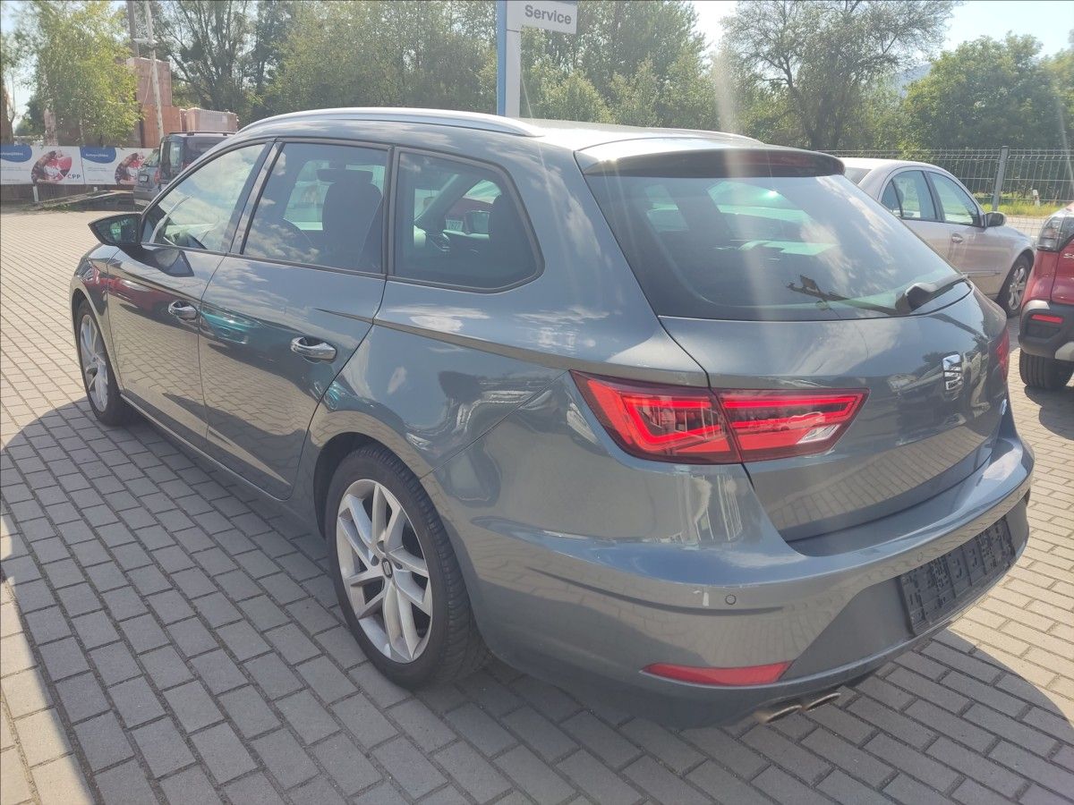 Seat Leon, 2,0 - fotka 4