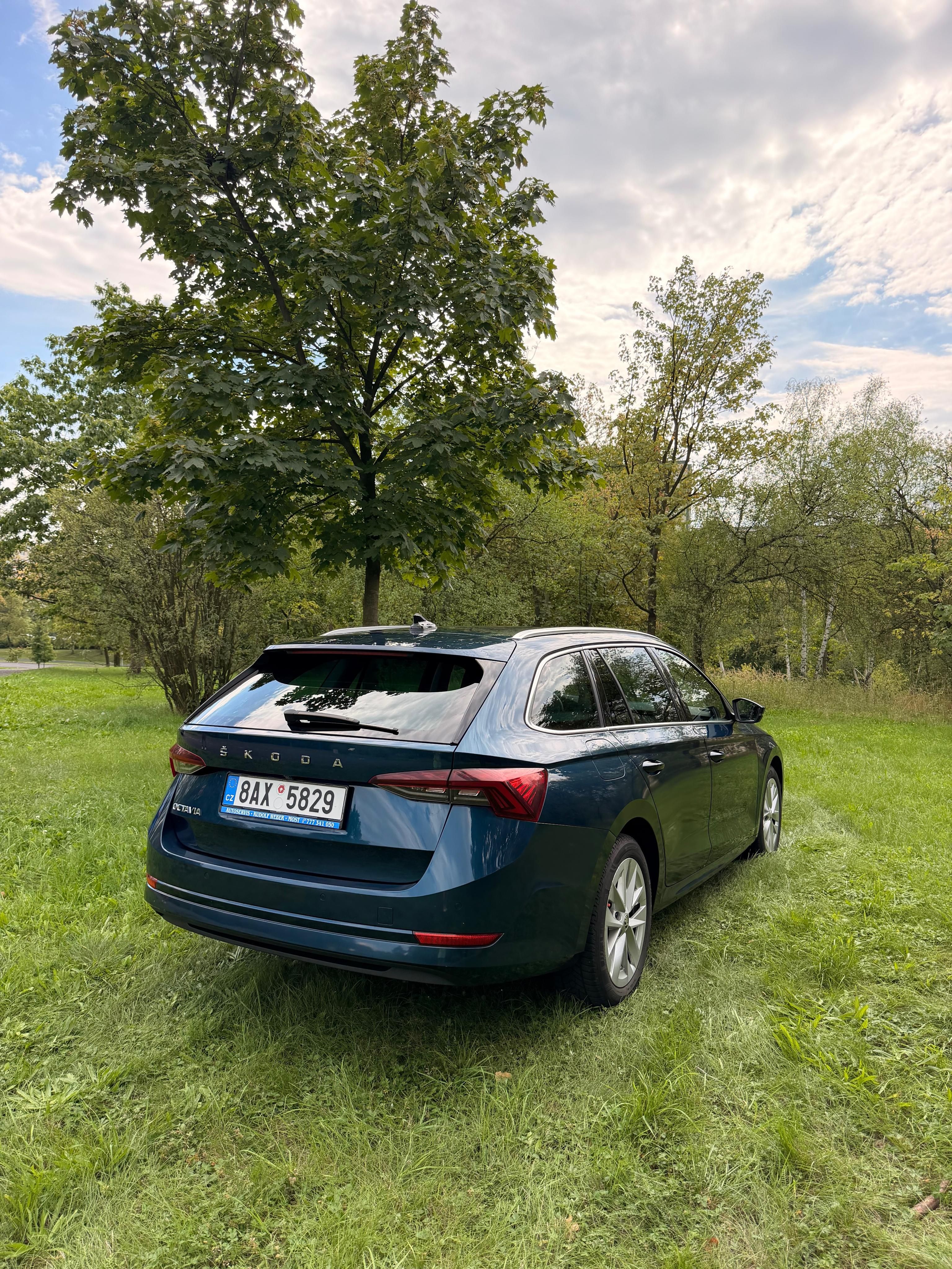 Škoda Octavia, 2.0TDI 85kW Style Combi - fotka 2