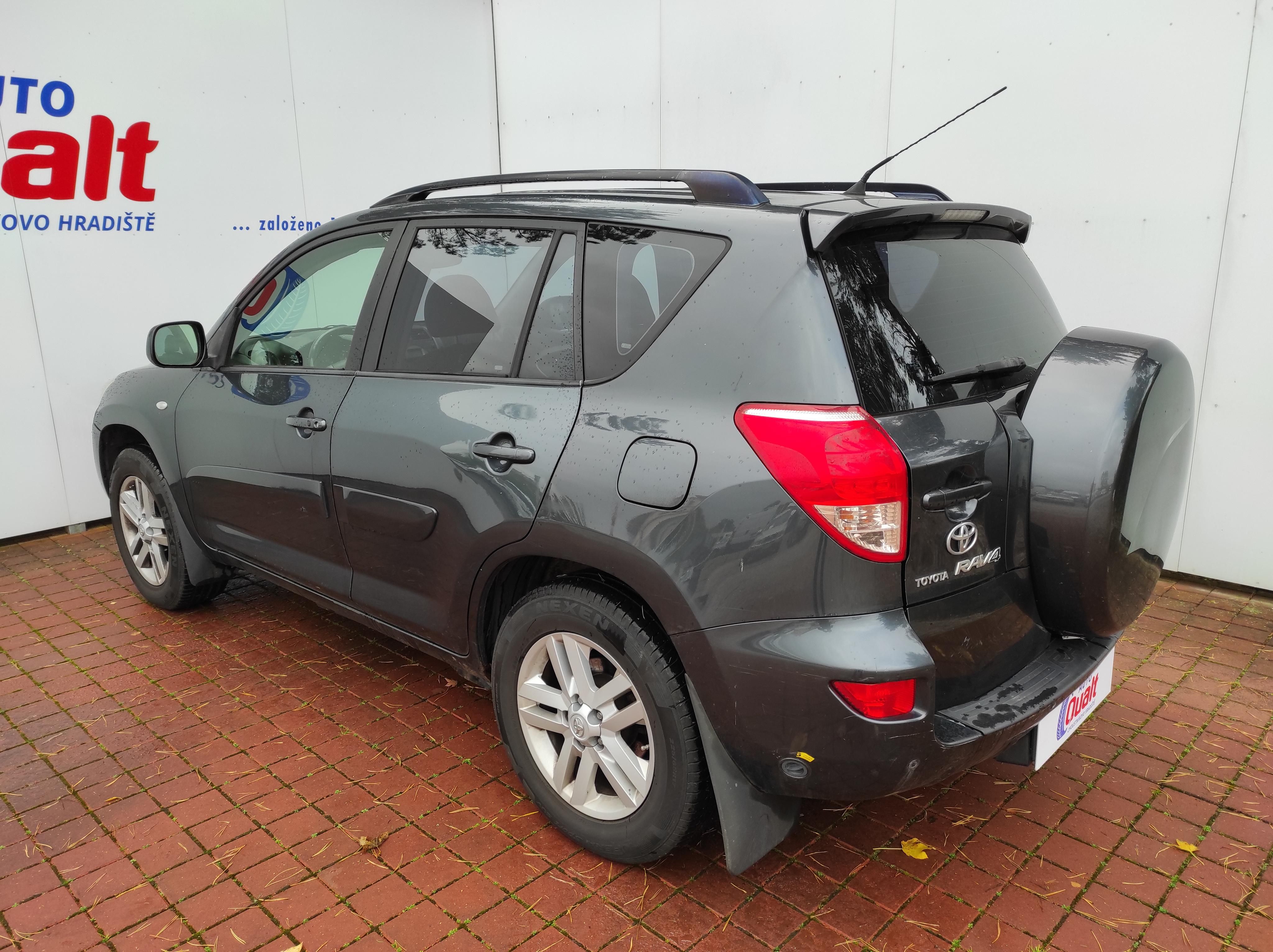 Toyota Rav4, 2.0 LPG, 4x4, AUTOMAT - fotka 6