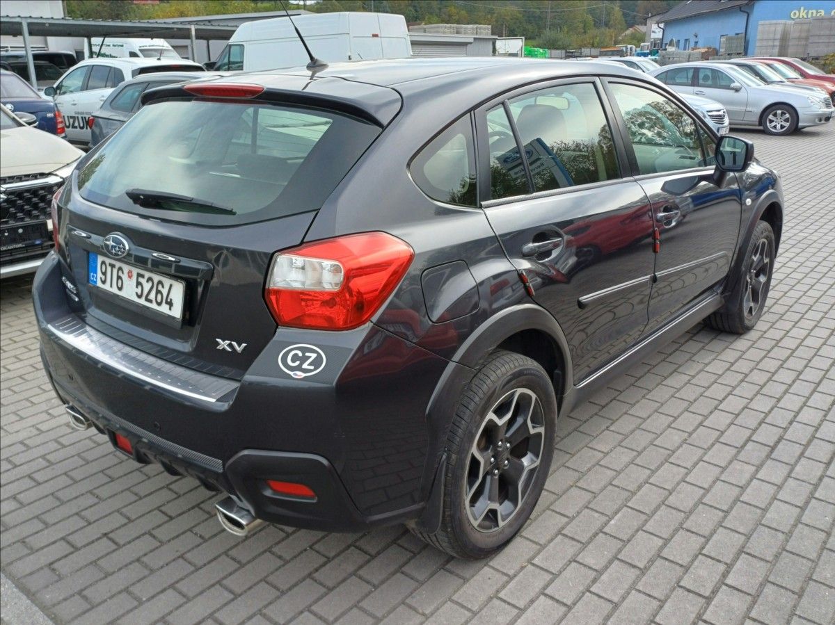 Subaru XV, 1,6 4x4, Zimní komplety v ceně - fotka 4