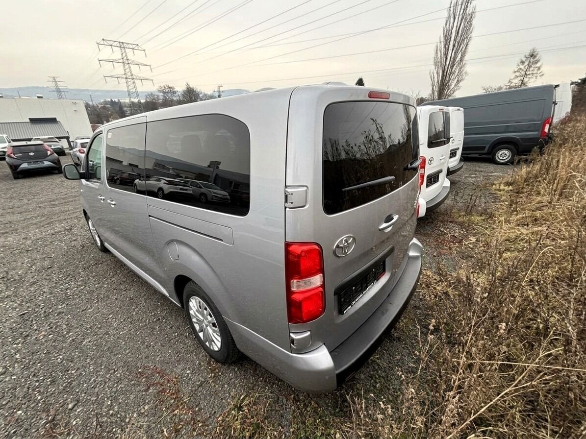 Toyota Proace Verso, 2,2 L2 Business + Mobility - fotka 5