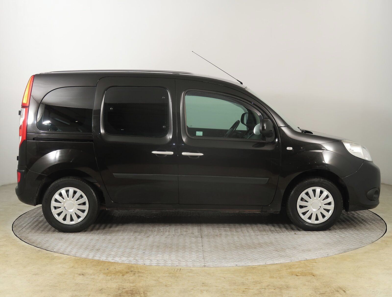 Renault Kangoo, 1.5 dCi, 5Míst, Klima, ČR, DPH - fotka 6