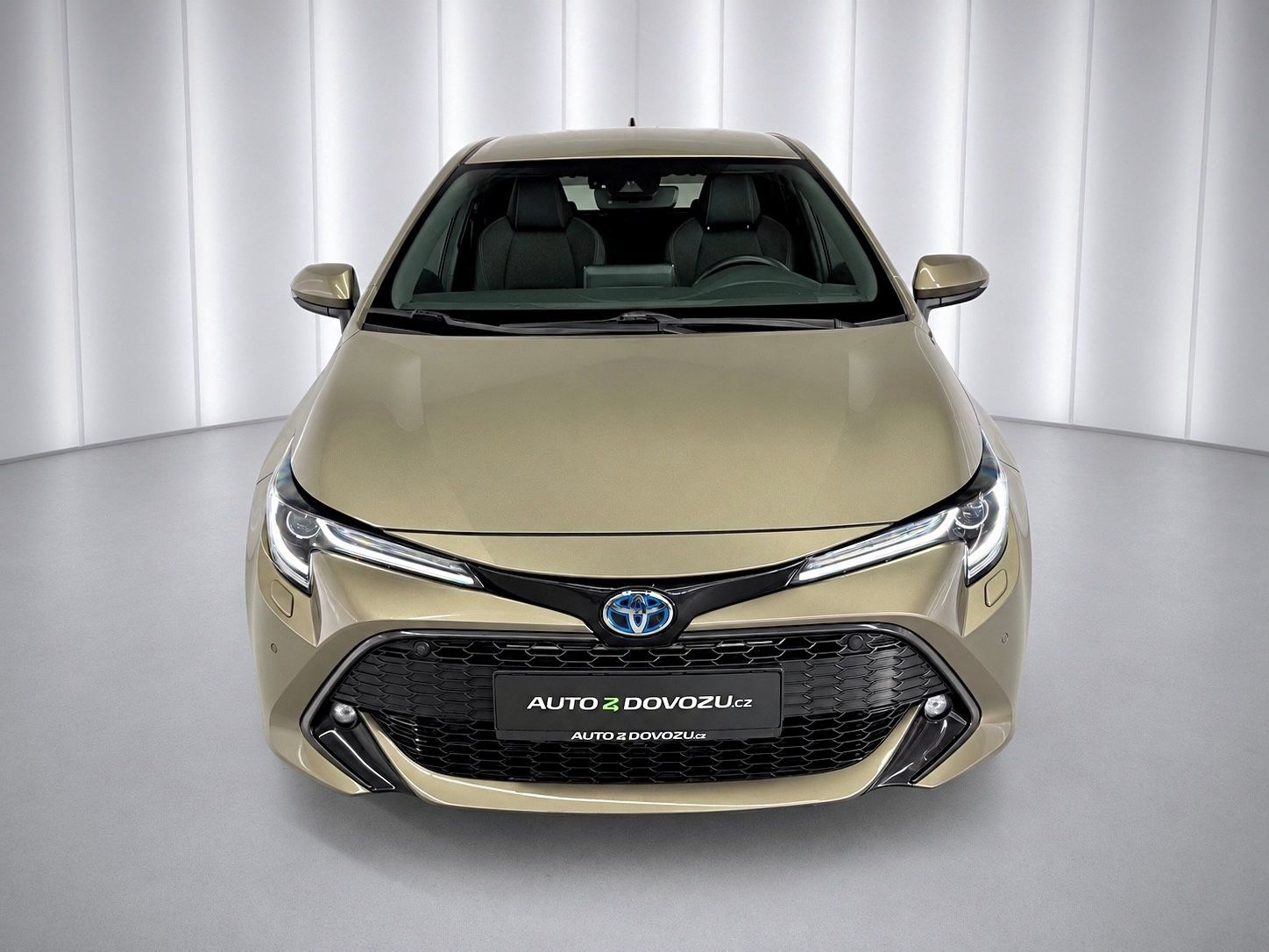 Toyota Corolla, 1.8 Hybrid e-CVT COMFORT, ACC - fotka 2