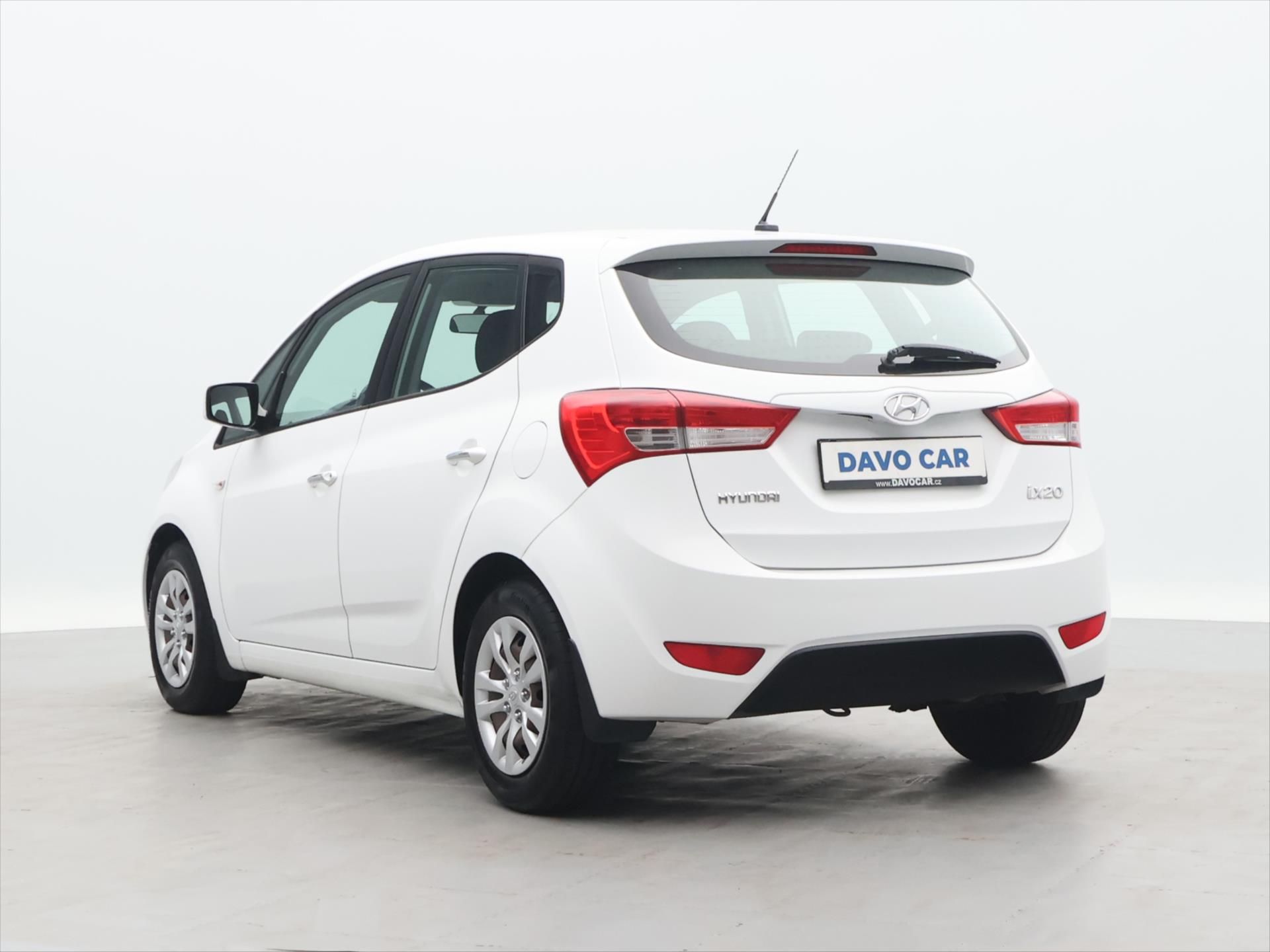 Hyundai ix20, 1,4 CVVT 66kW Trikolor CZ - fotka 5