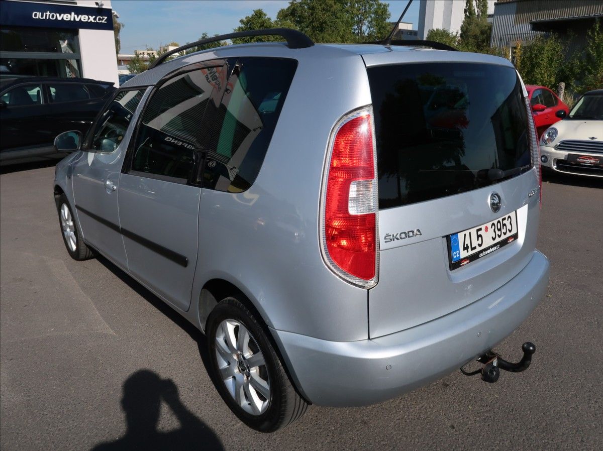 Škoda Roomster, 1,2 TSi,63kW,1majČR,klima,tažn - fotka 4