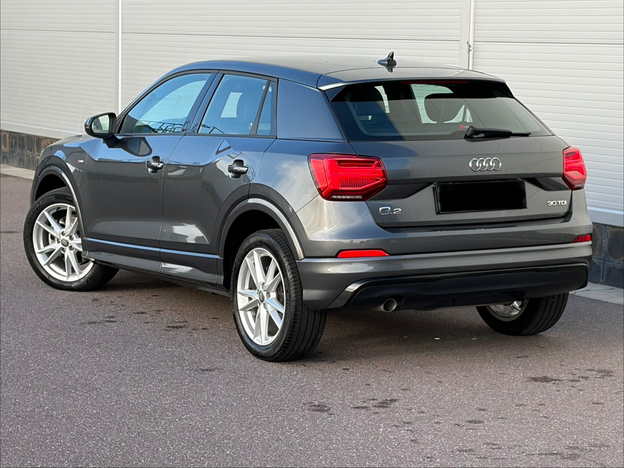 Audi Q2, S-line/1.6TDi/LED/ACC/NAVI/ - fotka 4