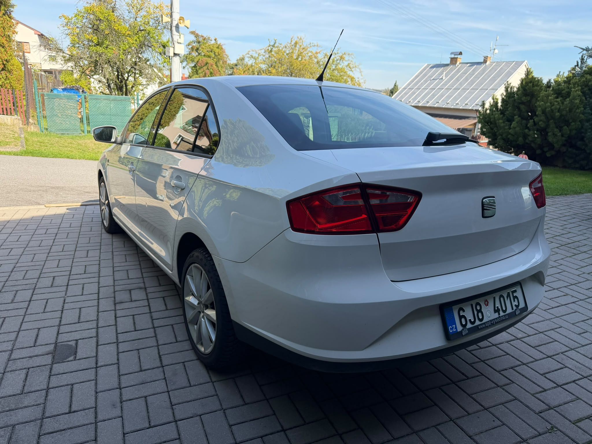 Seat Toledo, 1,2-63kw,M5 - fotka 6