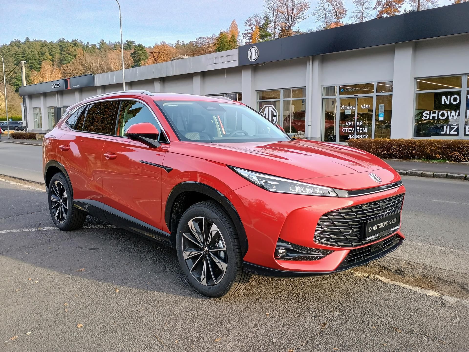 MG HS, EMOTION PHEV 200kW 4×2 3AT - fotka 3