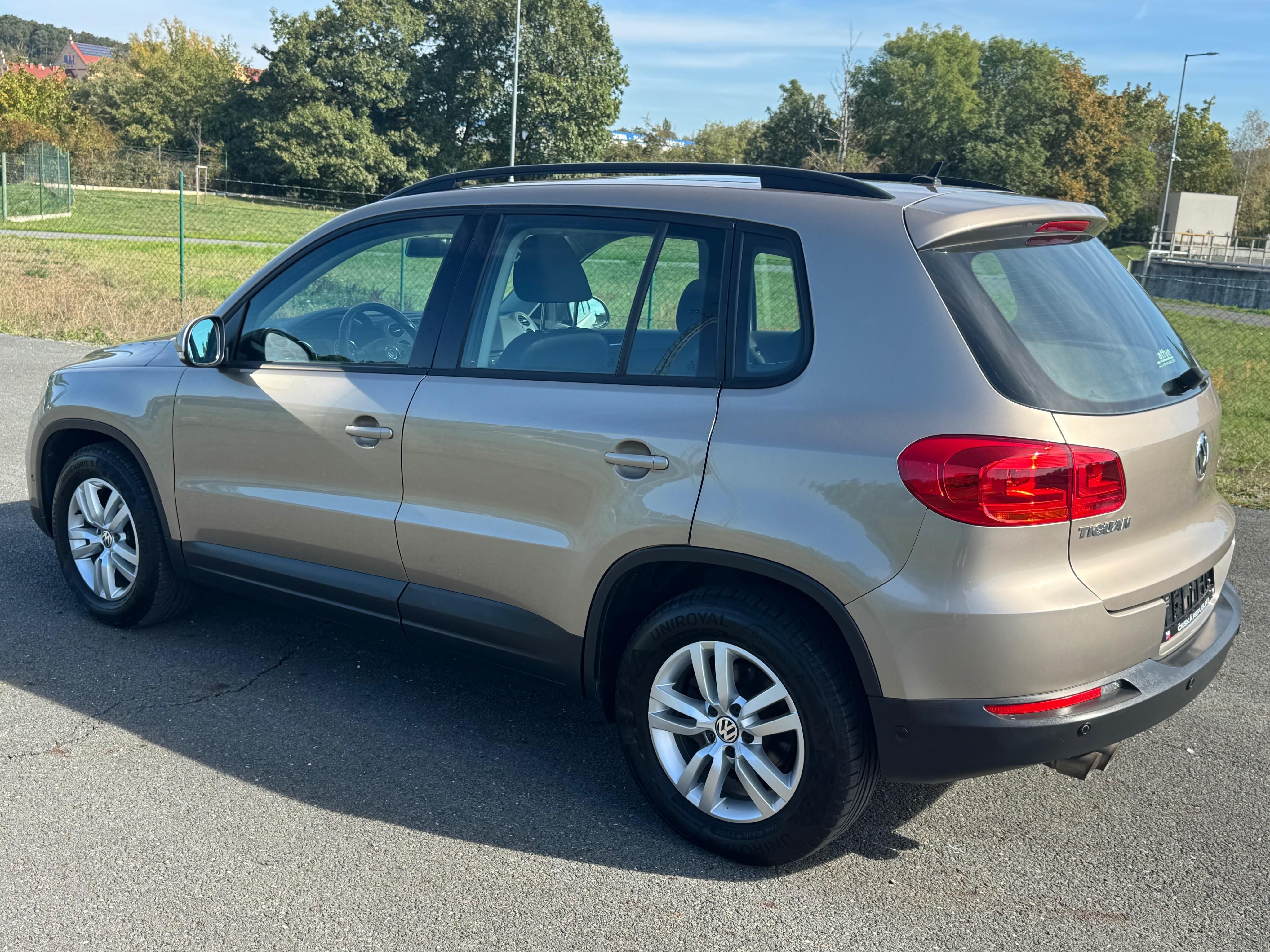 Volkswagen Tiguan, 2.0TDI  TOP STAV - fotka 4