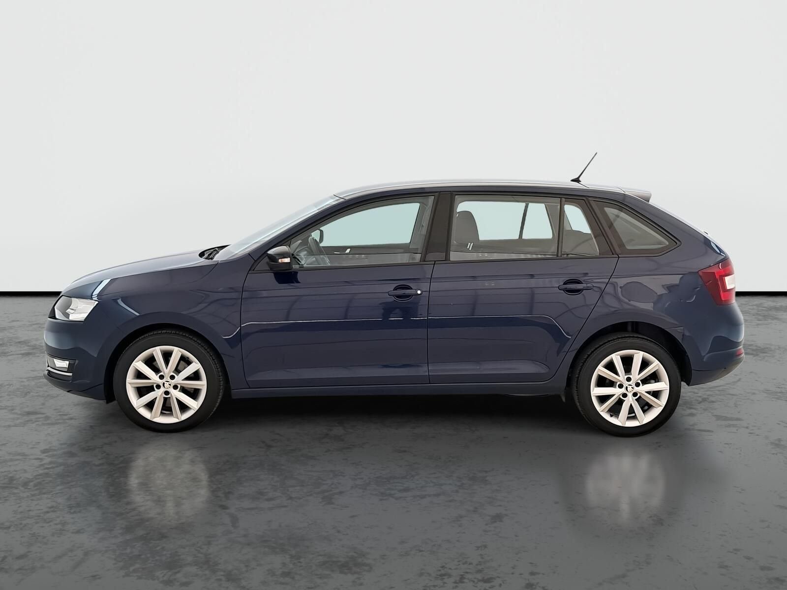 Škoda Rapid, 1.6 TDI, Automatická klima - fotka 3