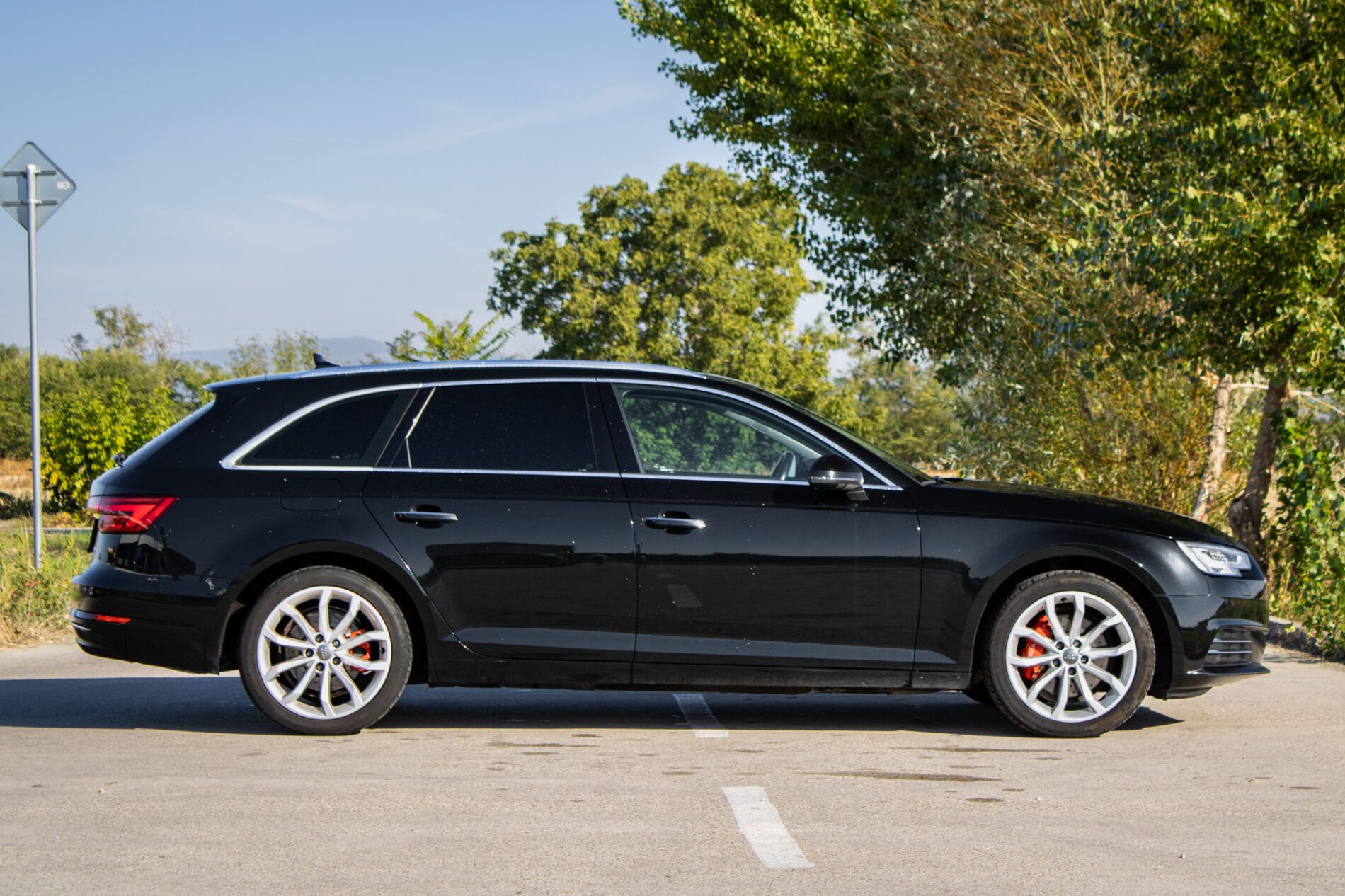 Audi A4 Avant - fotka 4